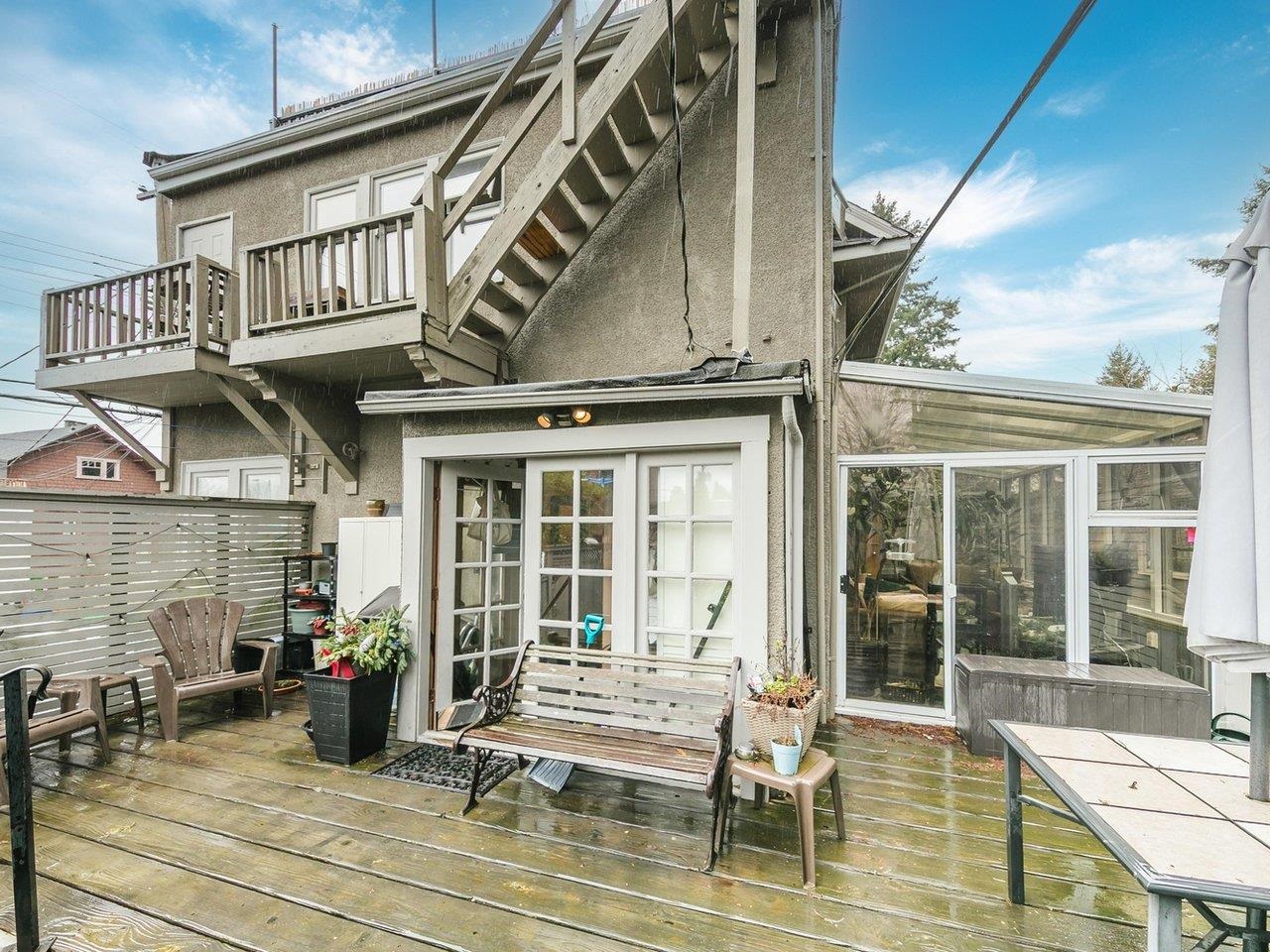 482 W 17TH AVENUE
