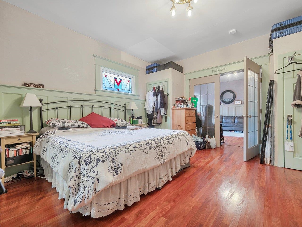 482 W 17TH AVENUE
