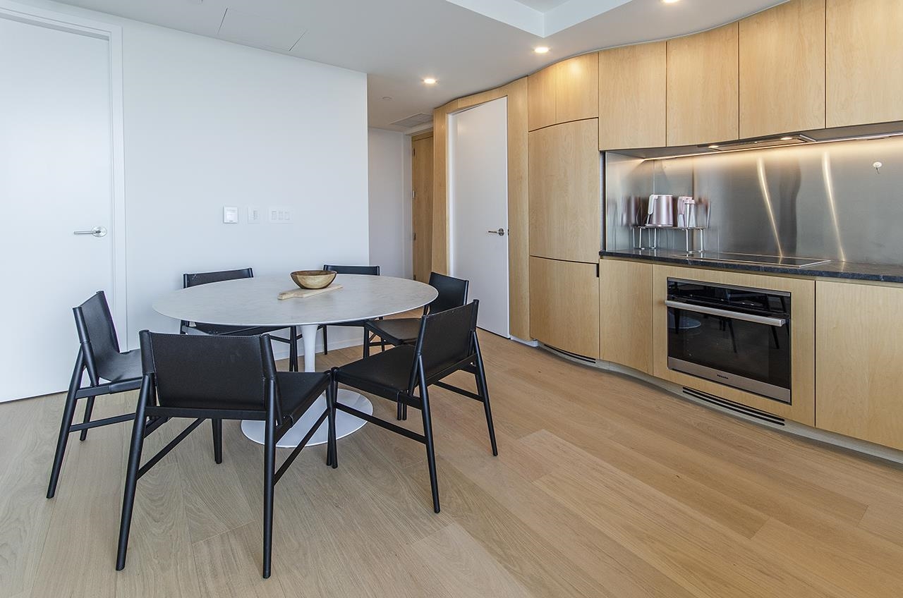 2205 1568 ALBERNI STREET Unit: 2205