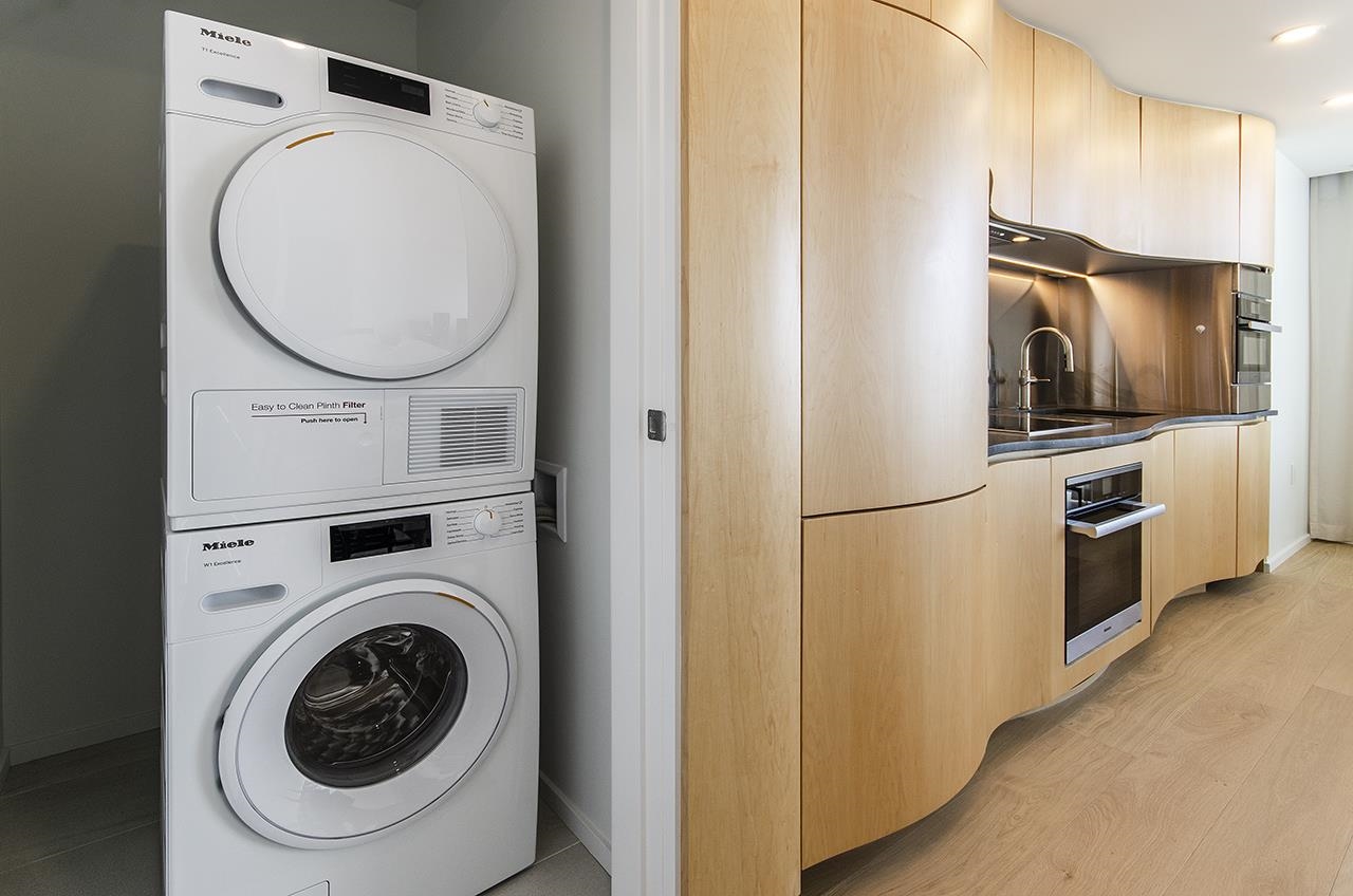 2205 1568 ALBERNI STREET Unit: 2205