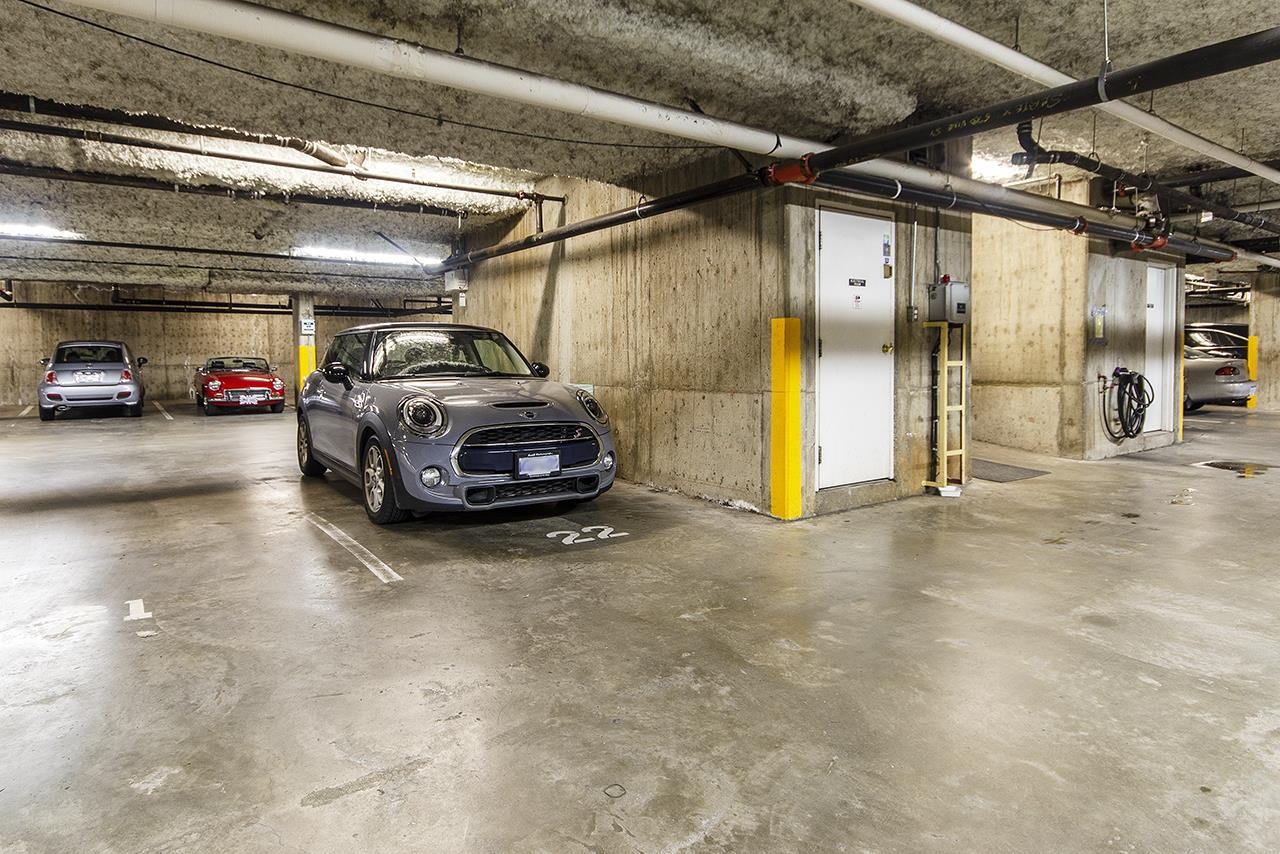 210 5788 VINE STREET Unit: 210