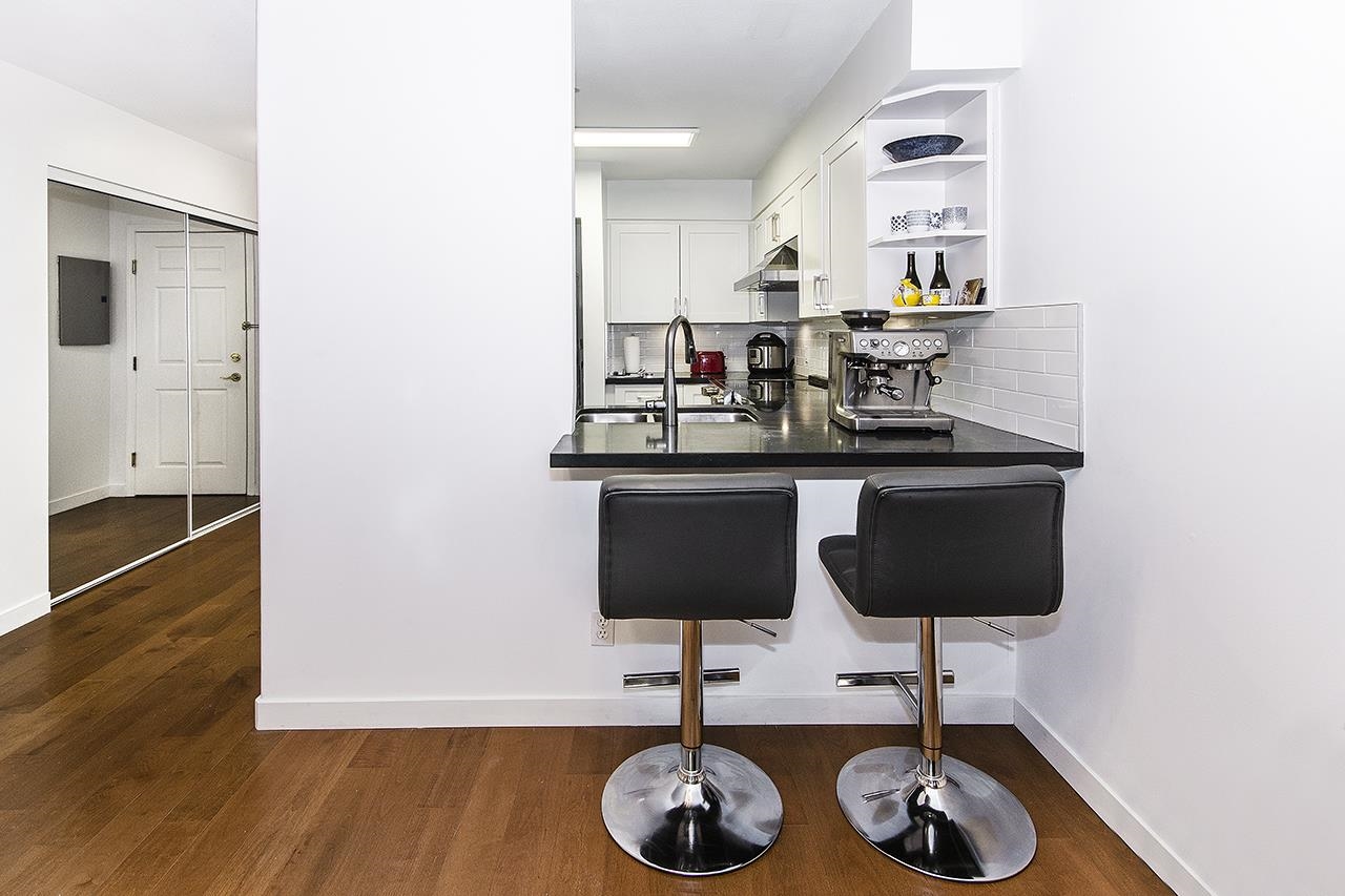 210 5788 VINE STREET Unit: 210