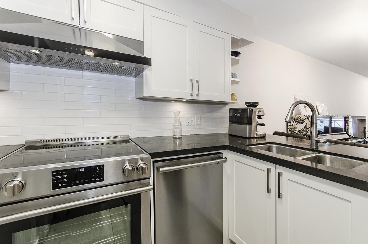 210 5788 VINE STREET Unit: 210