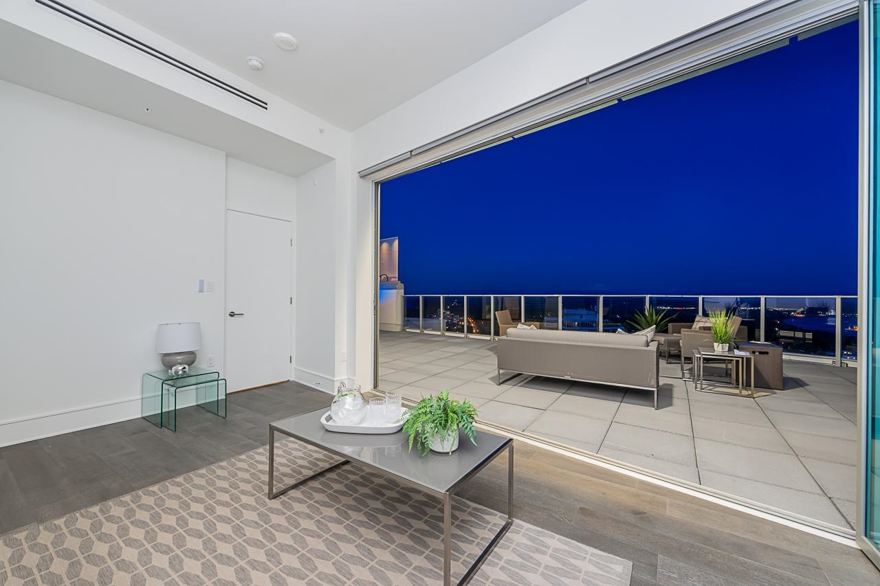 PH 2 1501 FOSTER STREET Unit: PH 2