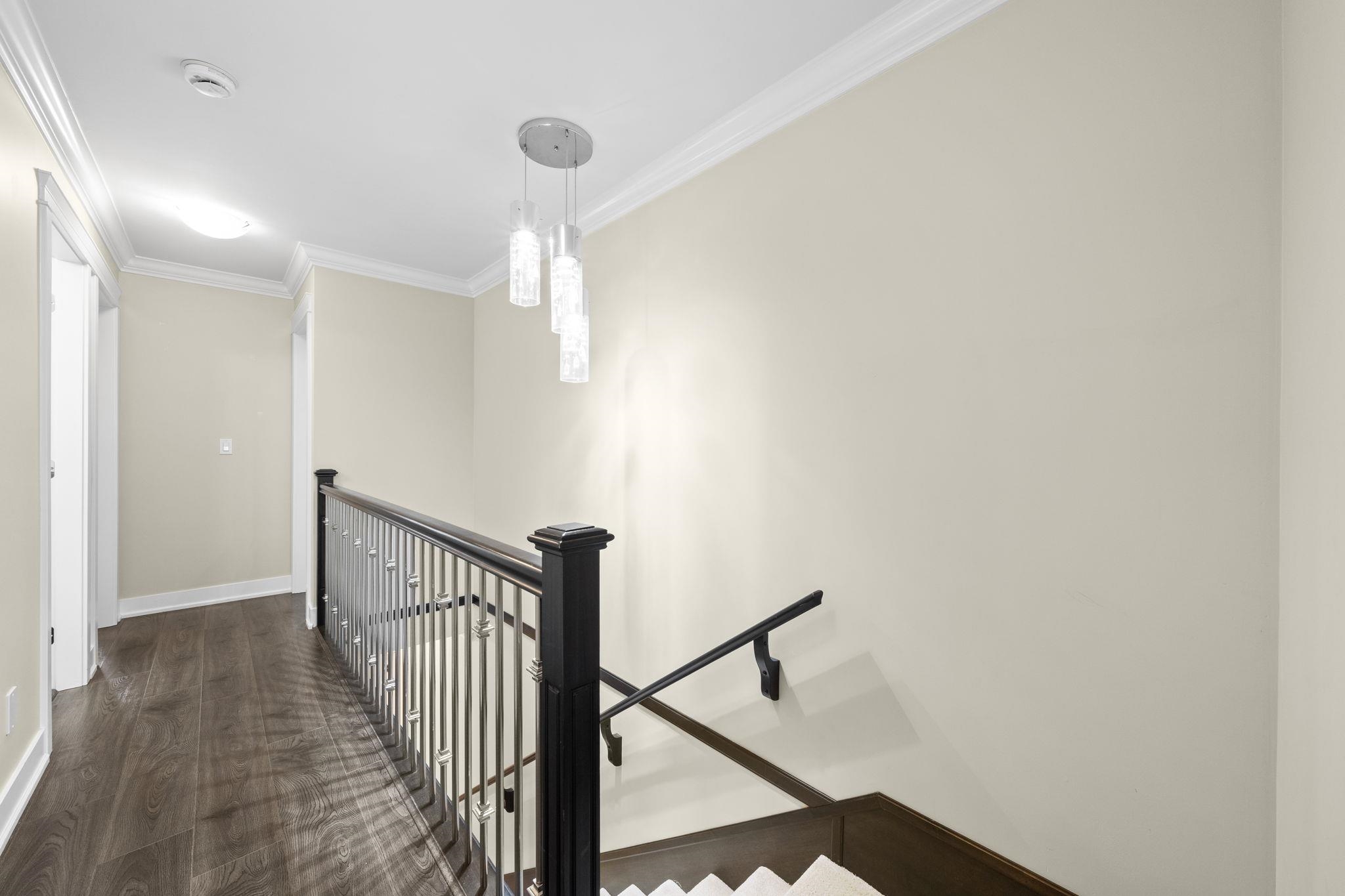 19 6033 WILLIAMS ROAD Unit: 19