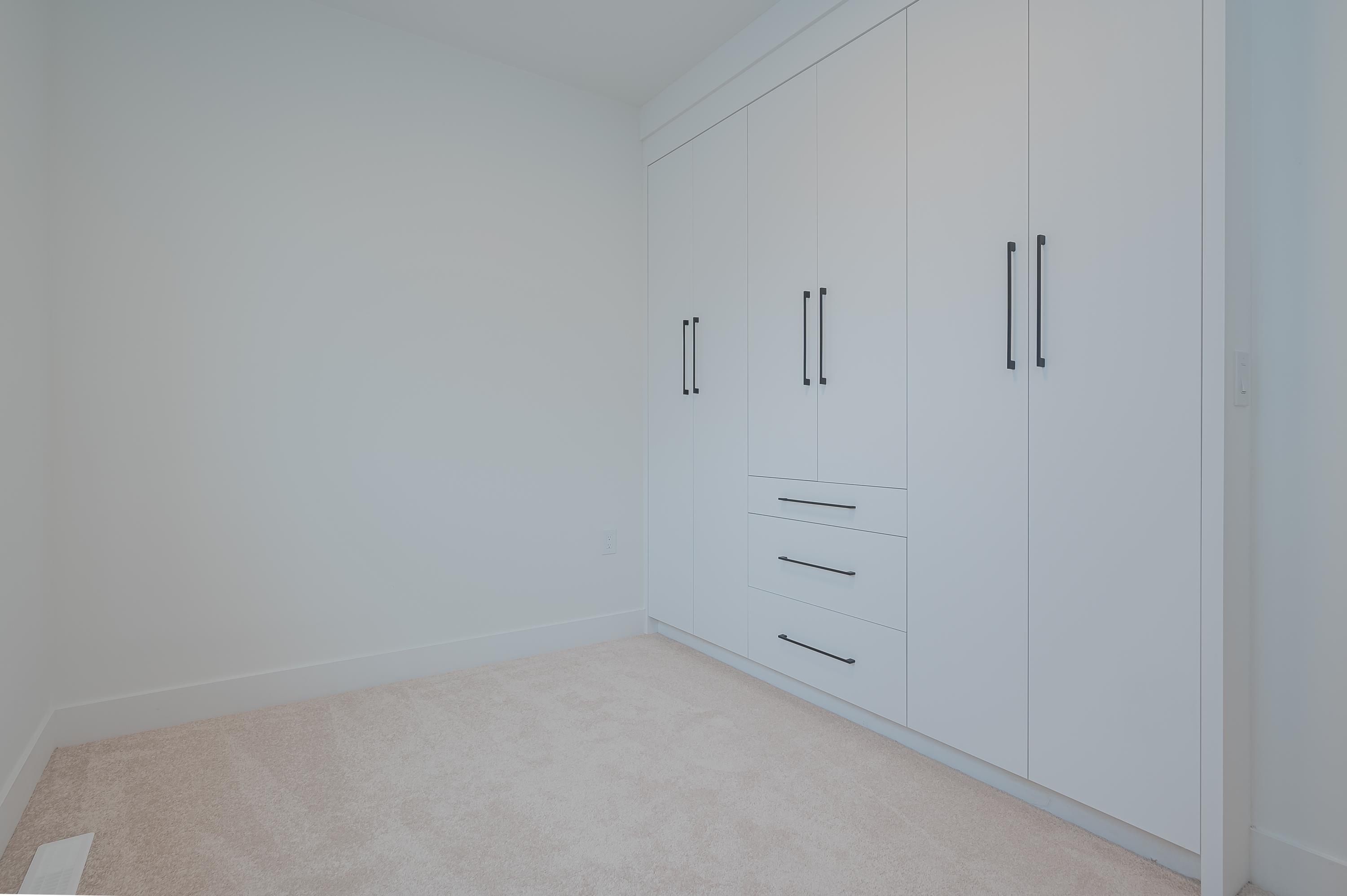 1 4829 48 AVENUE Unit: 1