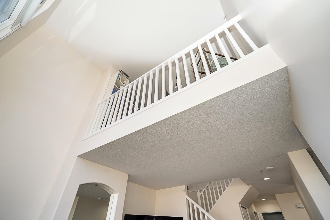 52 1370 RIVERWOOD GATE Unit: 52