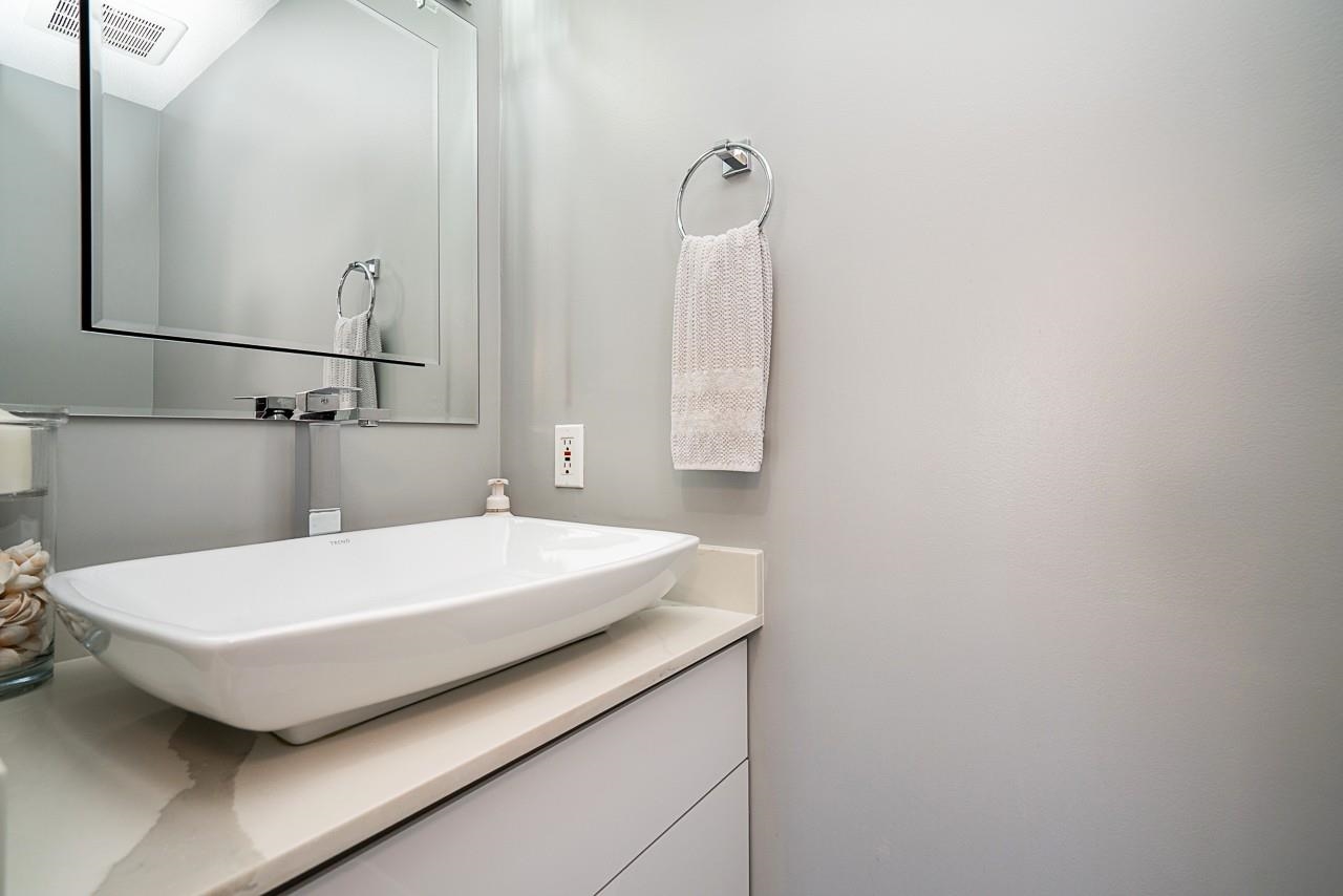 52 1370 RIVERWOOD GATE Unit: 52