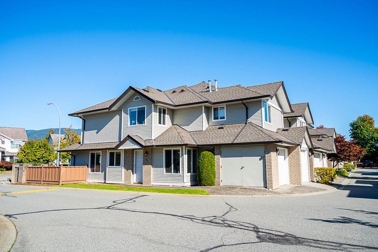 52 1370 RIVERWOOD GATE Unit: 52