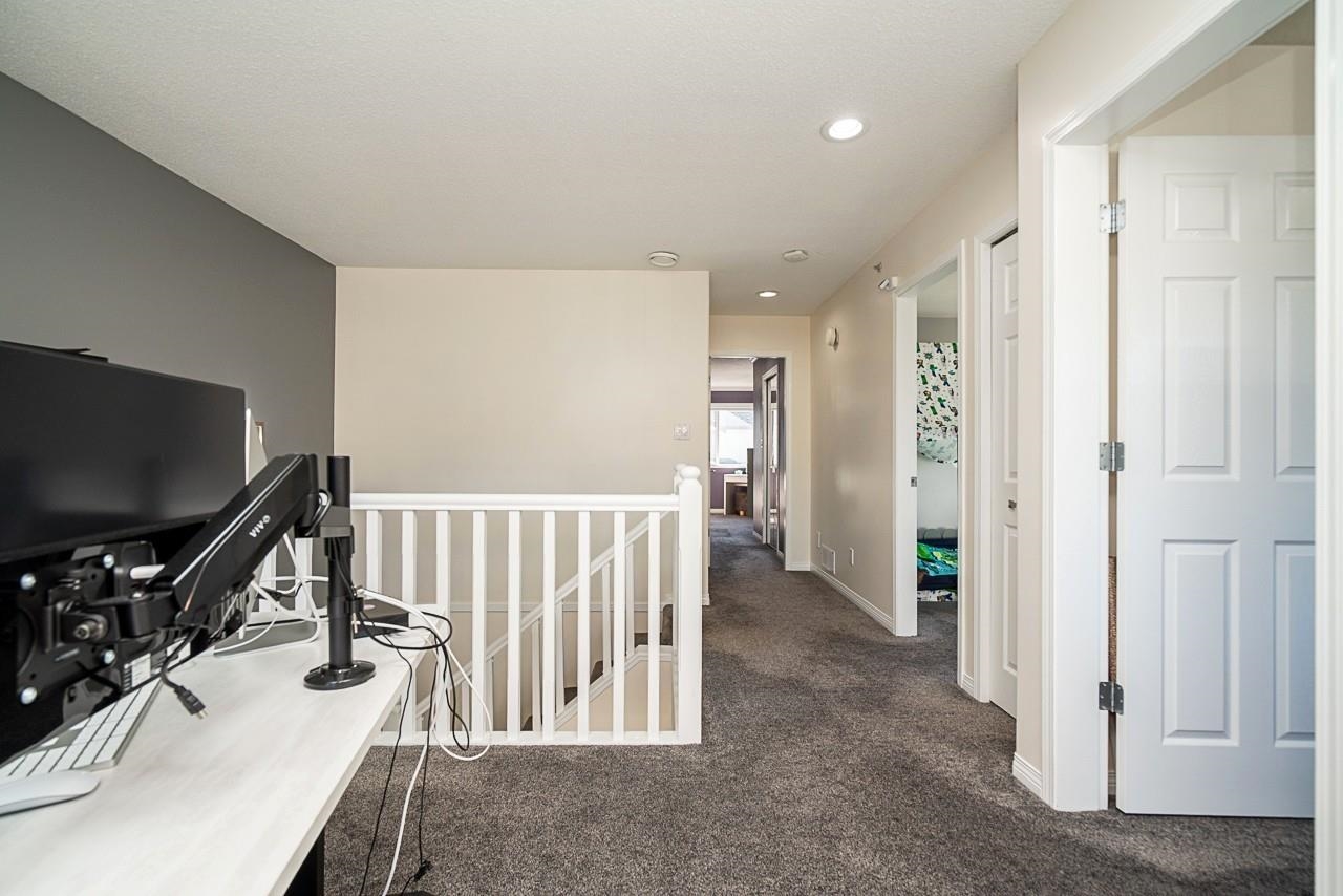 52 1370 RIVERWOOD GATE Unit: 52