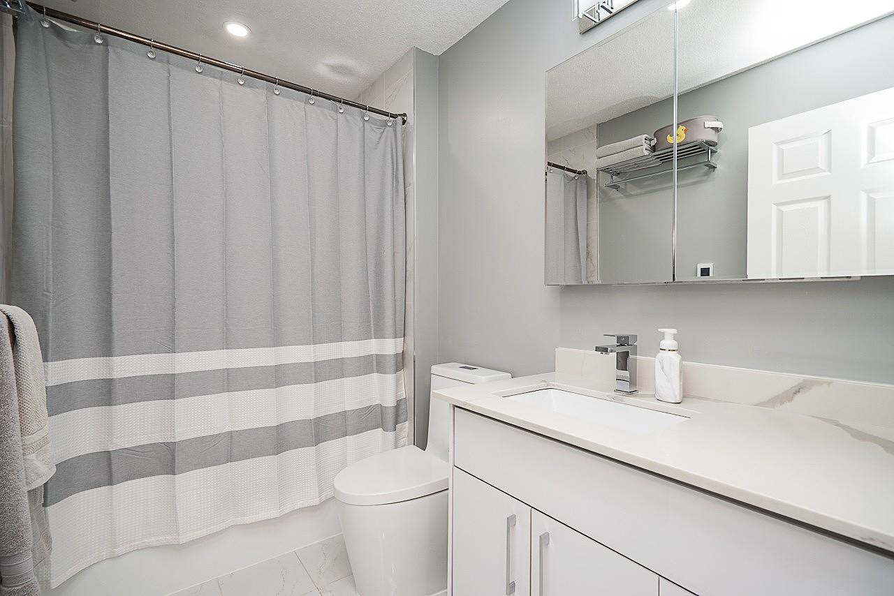 52 1370 RIVERWOOD GATE Unit: 52