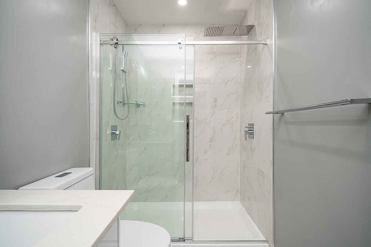 52 1370 RIVERWOOD GATE Unit: 52