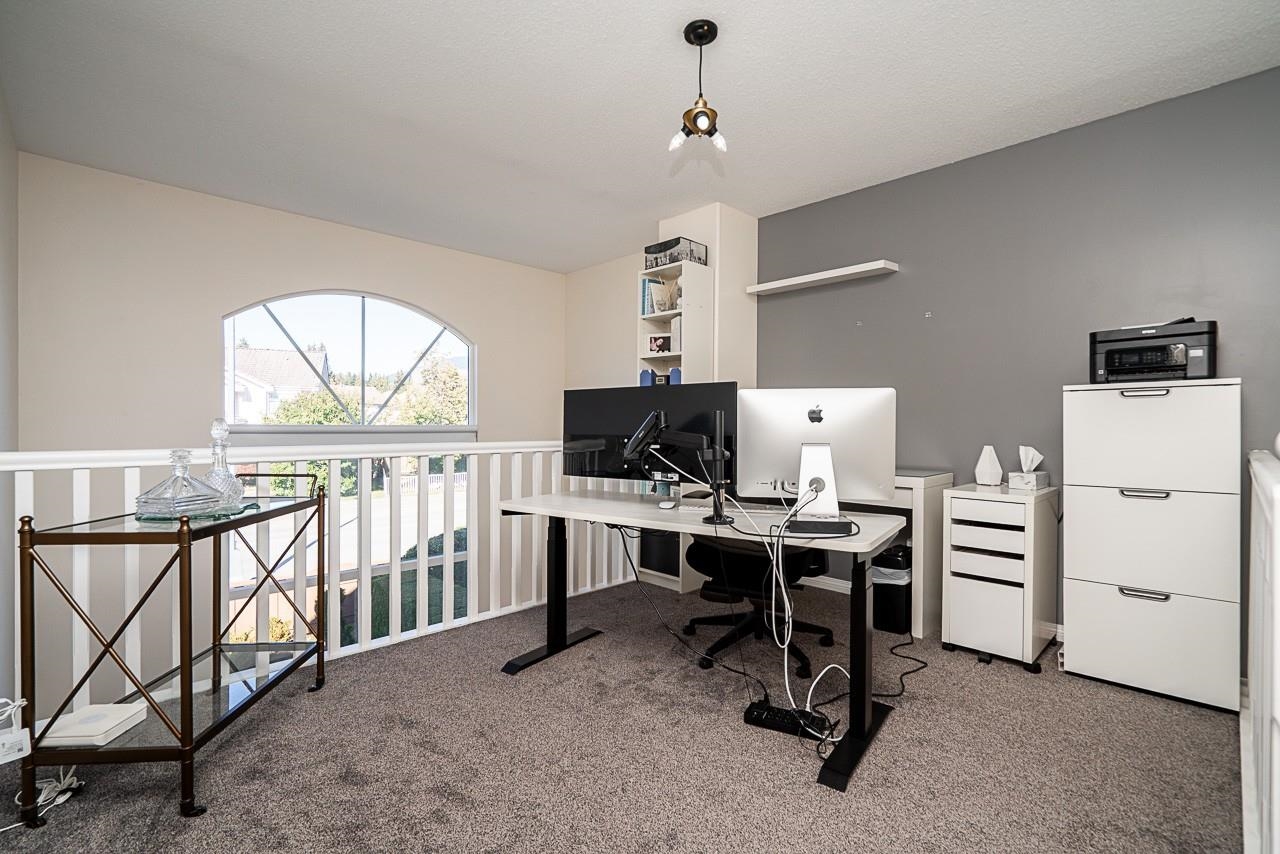 52 1370 RIVERWOOD GATE Unit: 52
