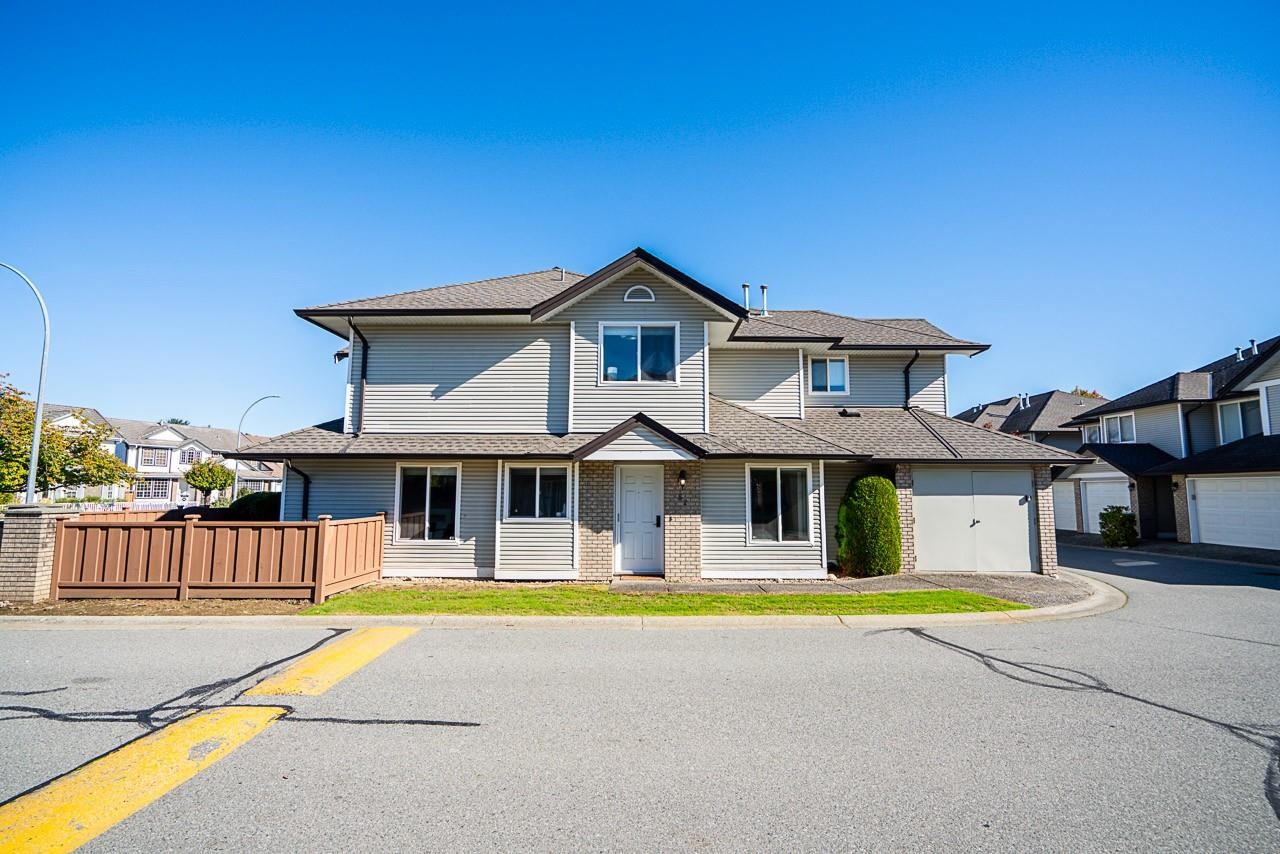 52 1370 RIVERWOOD GATE Unit: 52