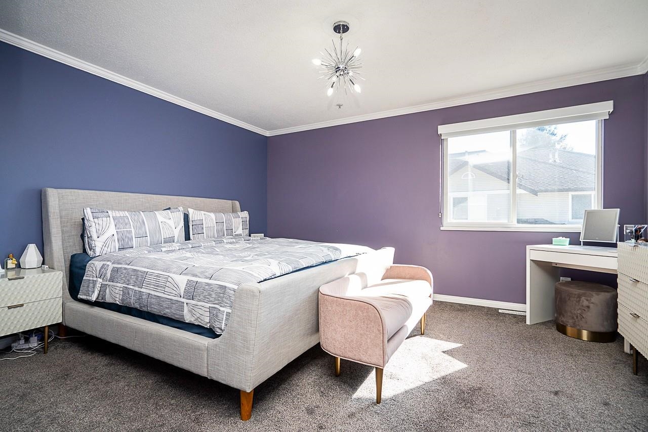 52 1370 RIVERWOOD GATE Unit: 52
