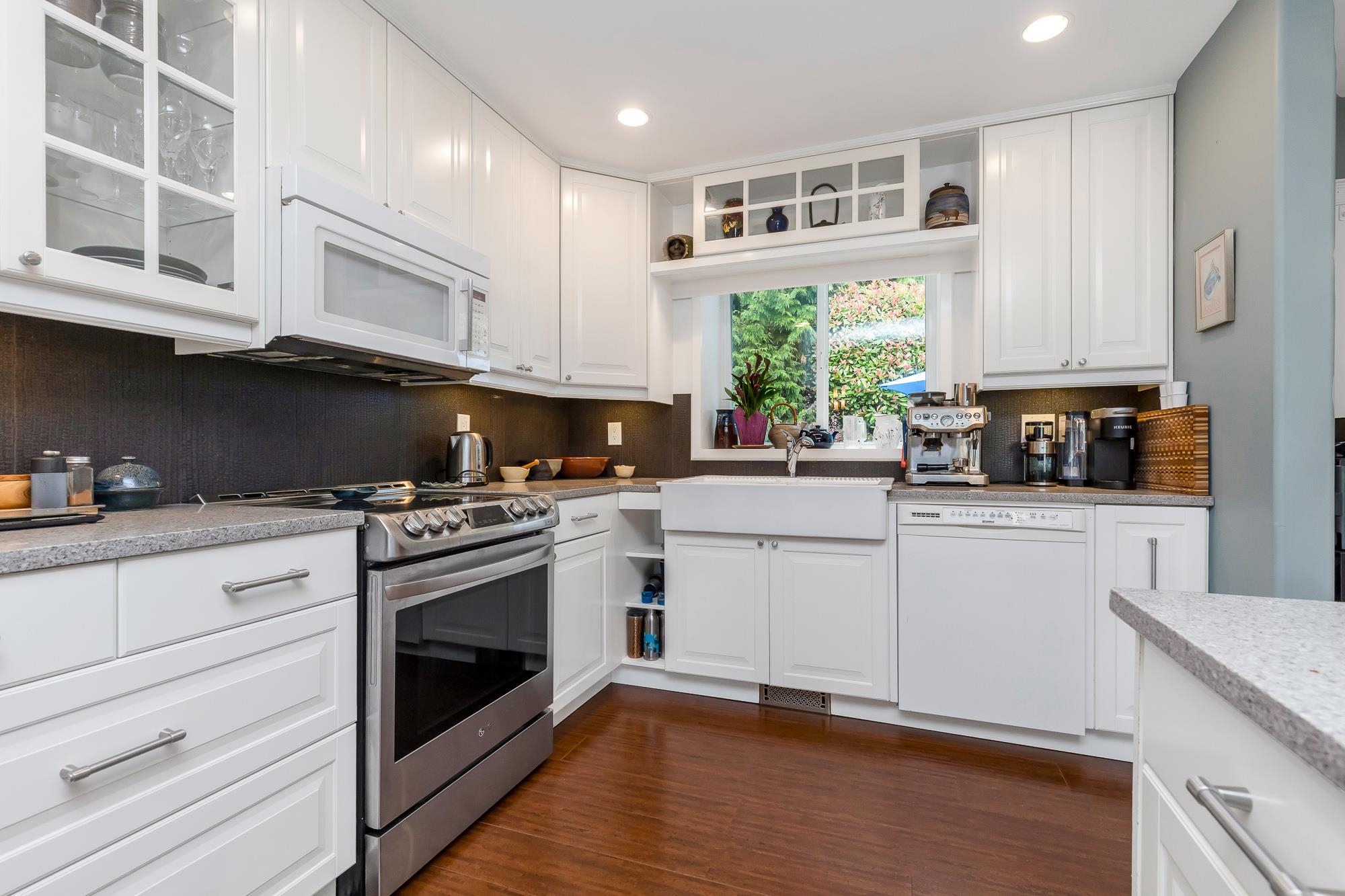 22 34250 HAZELWOOD AVENUE Unit: 22
