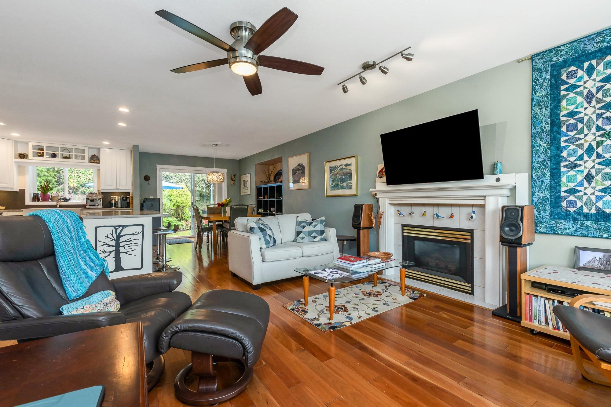 22 34250 HAZELWOOD AVENUE Unit: 22