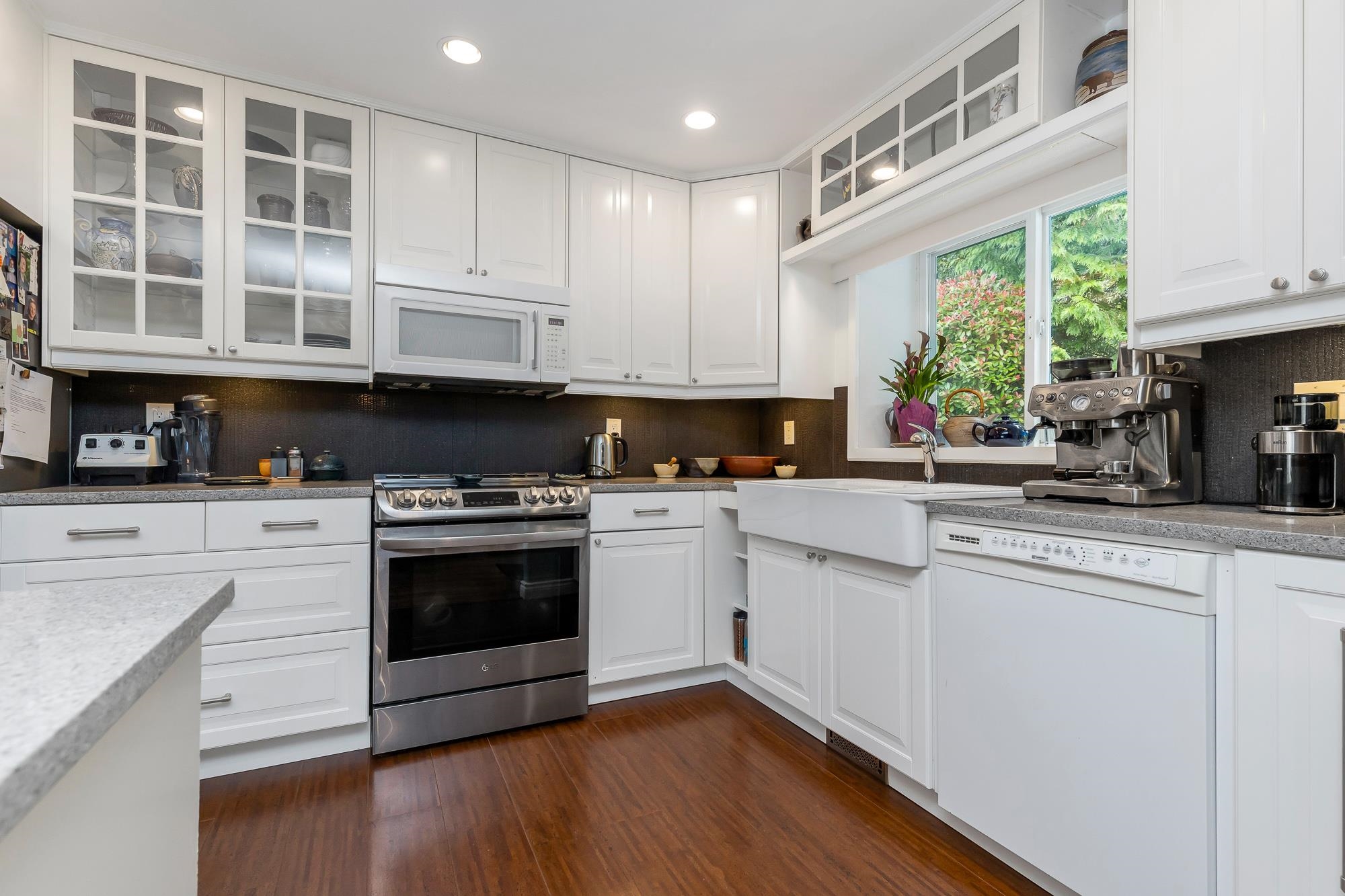 22 34250 HAZELWOOD AVENUE Unit: 22