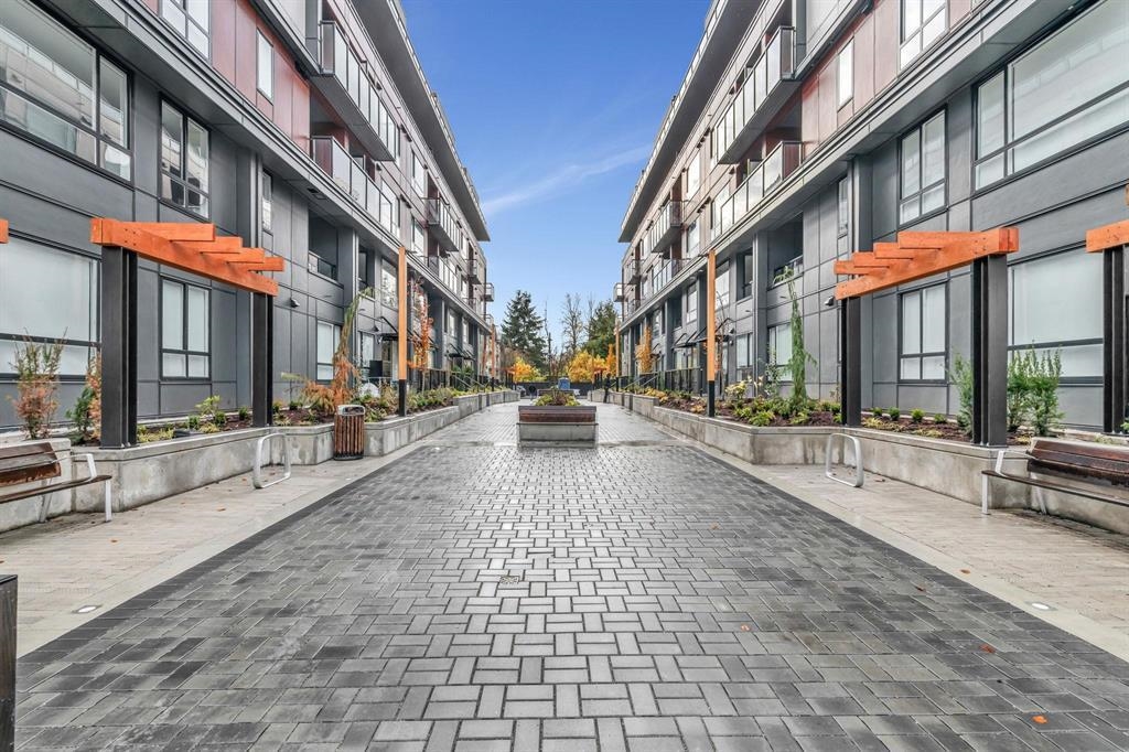 307 13858 108 AVENUE Unit: 307