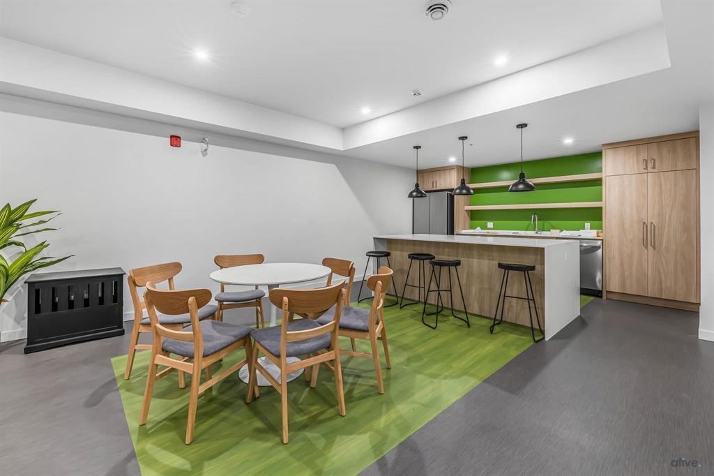 307 13858 108 AVENUE Unit: 307