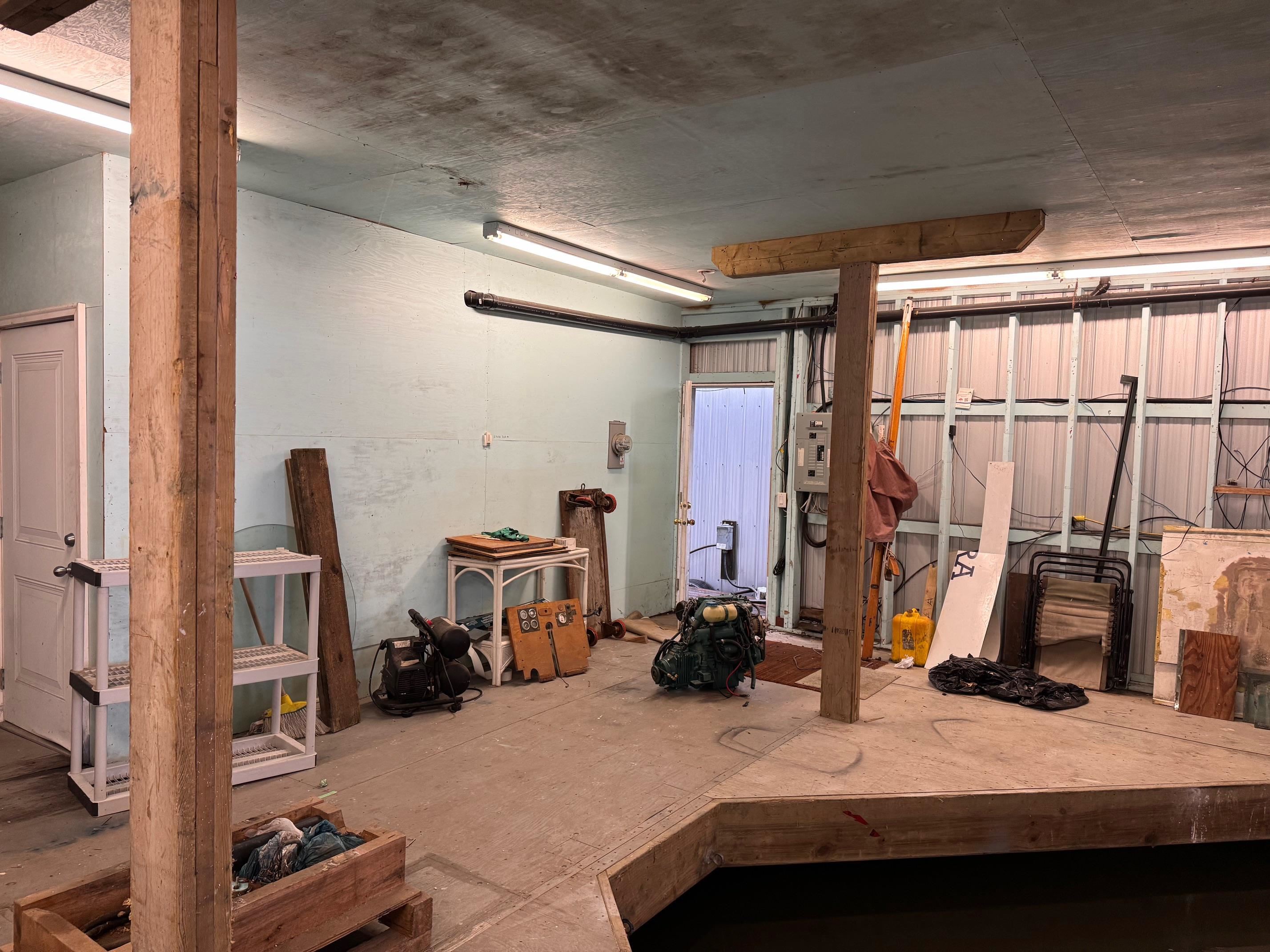 1 23226 DYKE ROAD Unit: 1