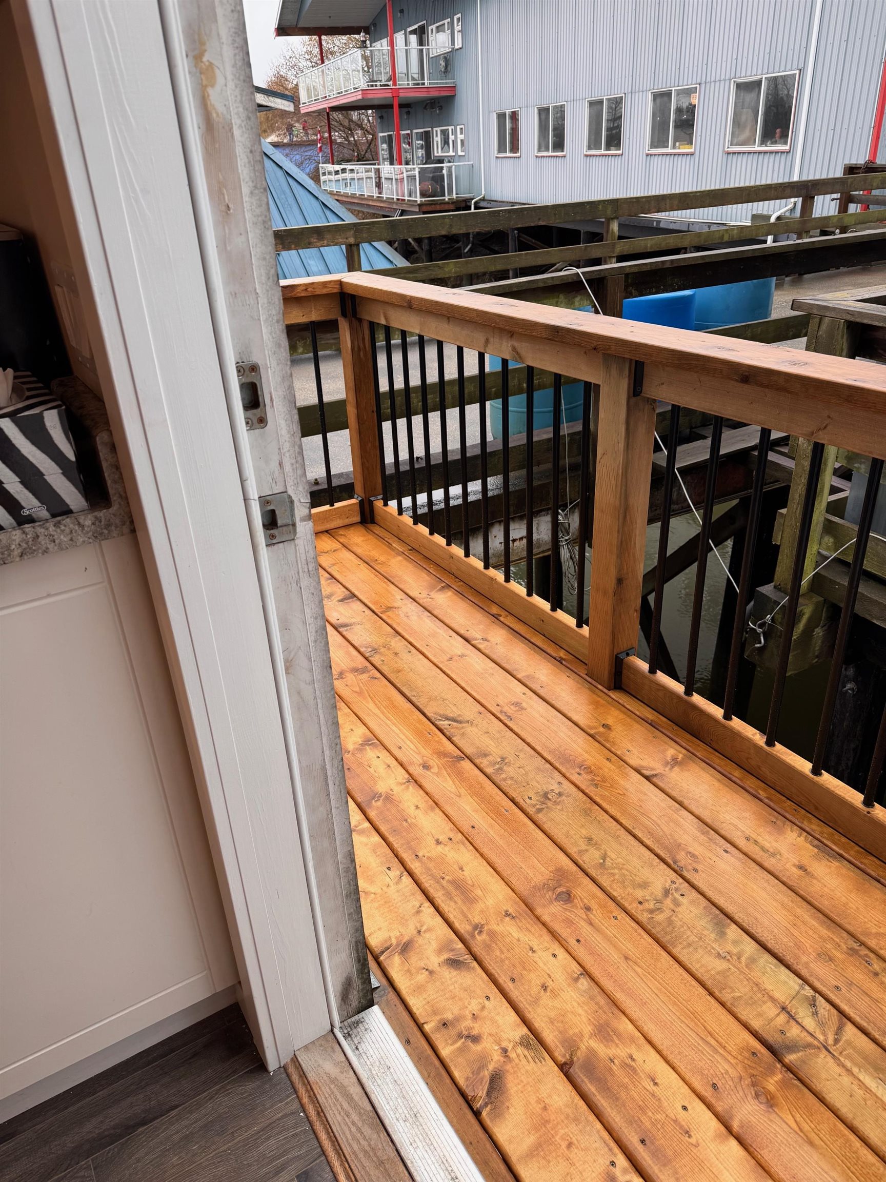 1 23226 DYKE ROAD Unit: 1