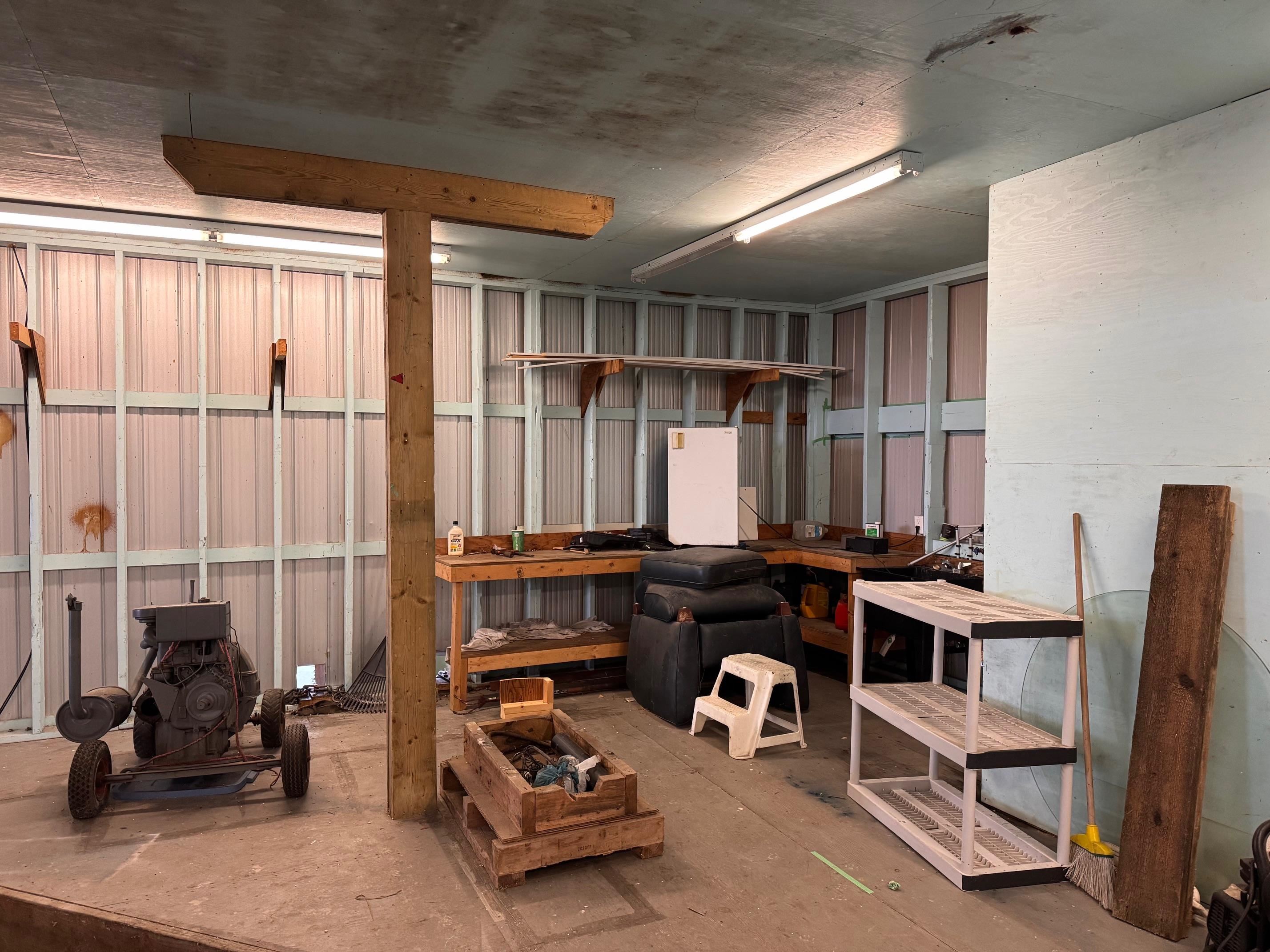 1 23226 DYKE ROAD Unit: 1