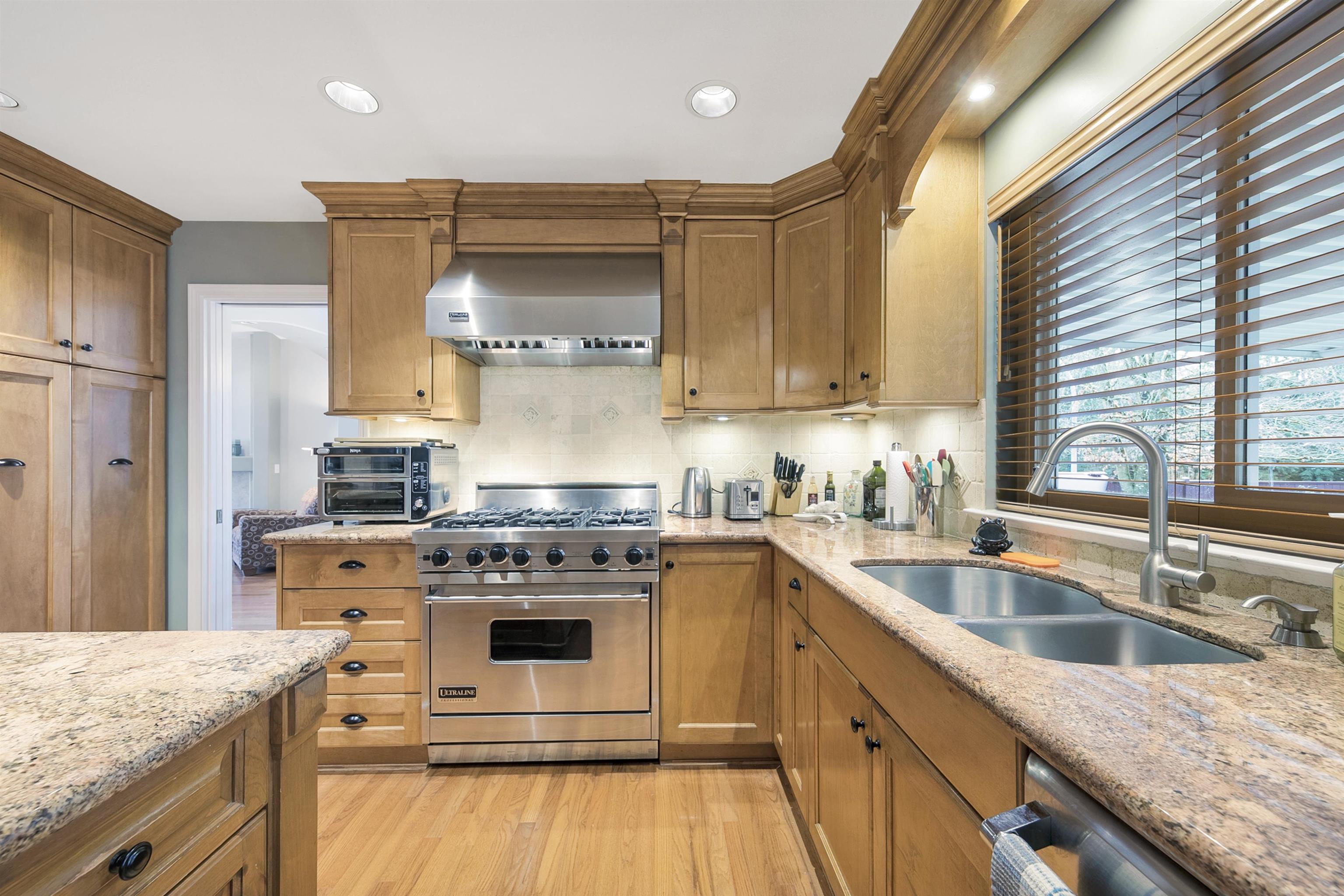 4411 BENZ CRESCENT