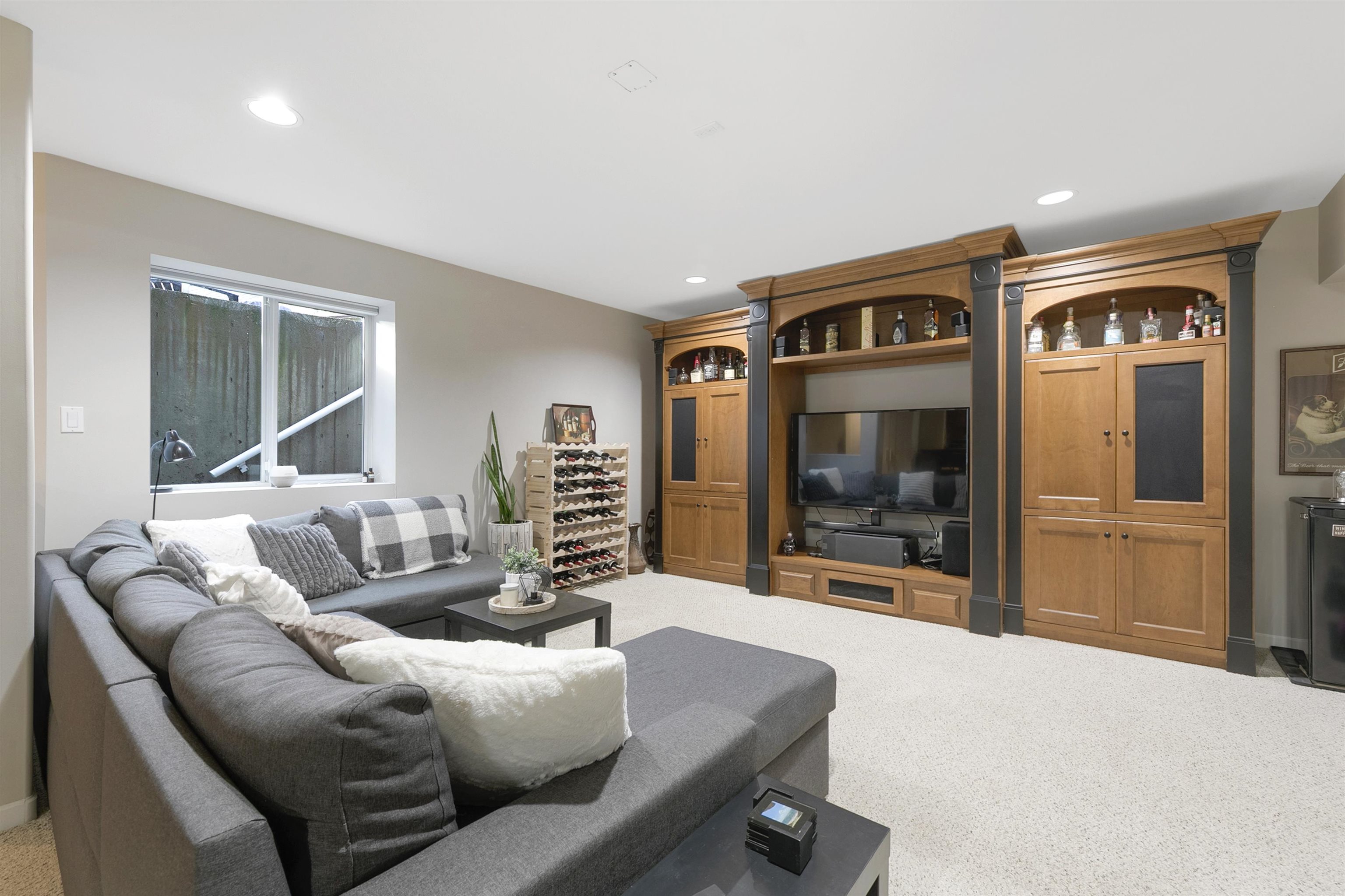4411 BENZ CRESCENT