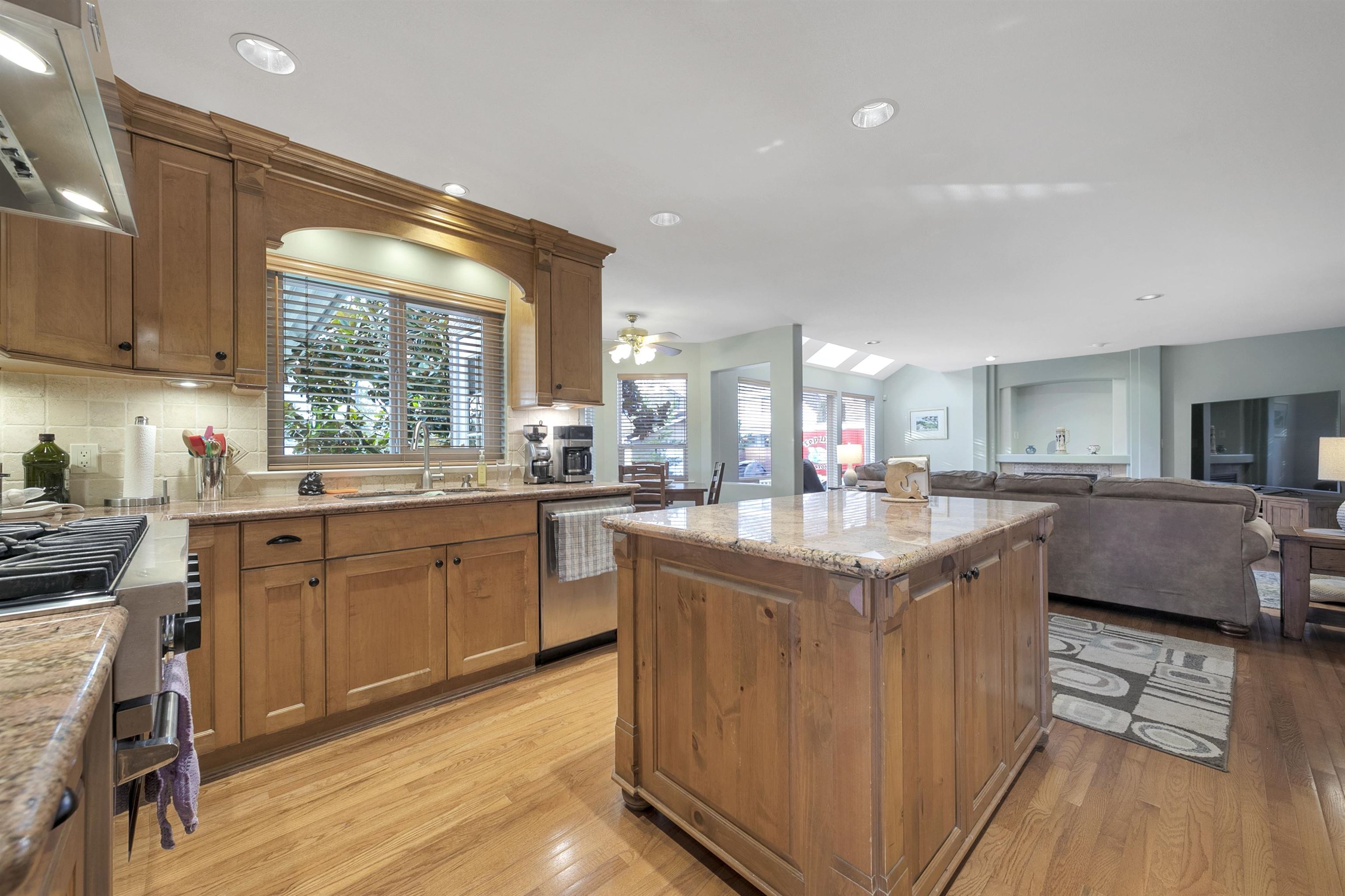 4411 BENZ CRESCENT