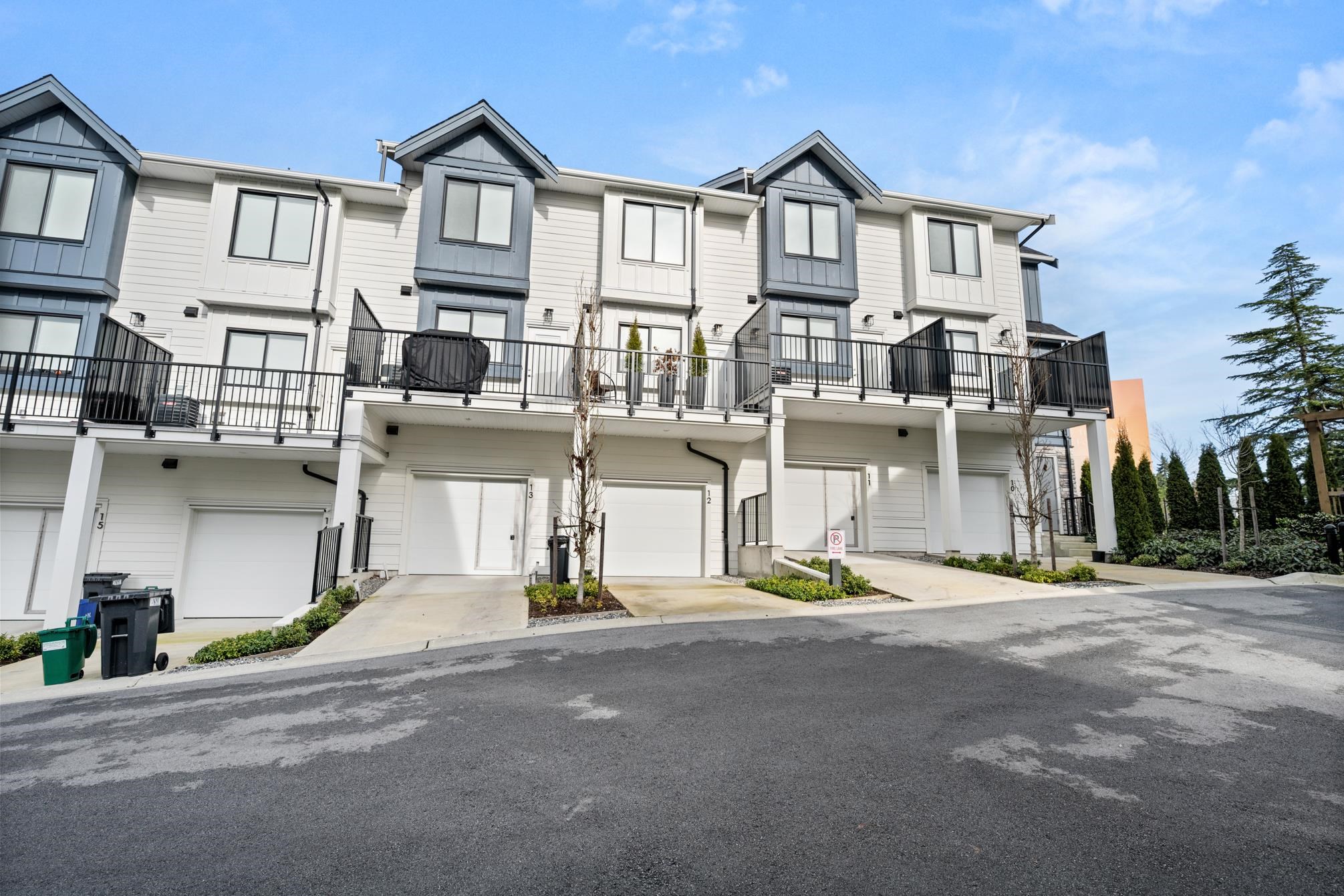 12 1871 165A STREET Unit: 12