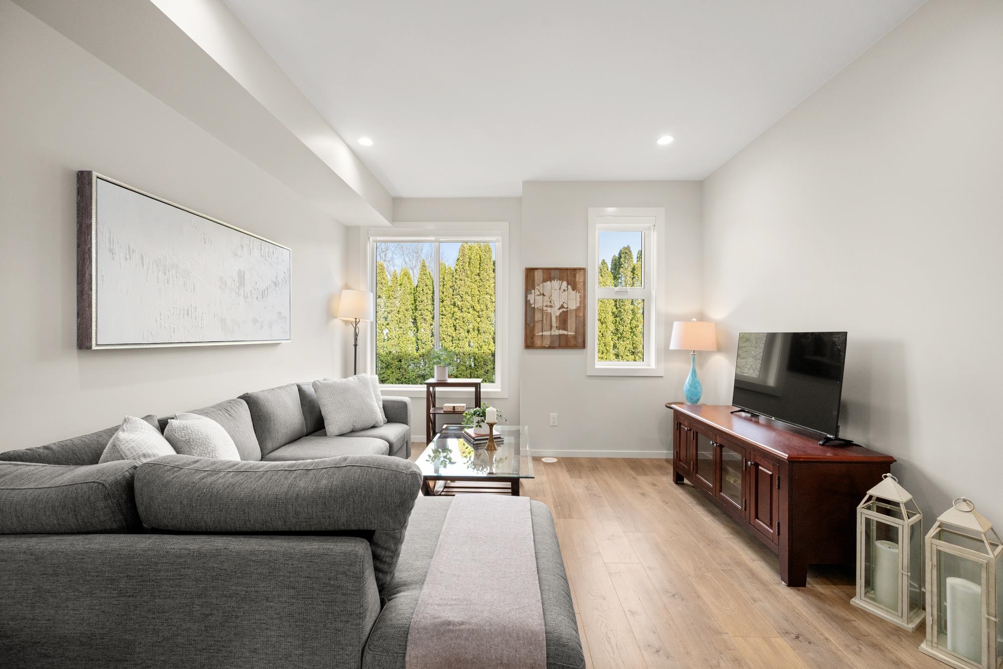 12 1871 165A STREET Unit: 12
