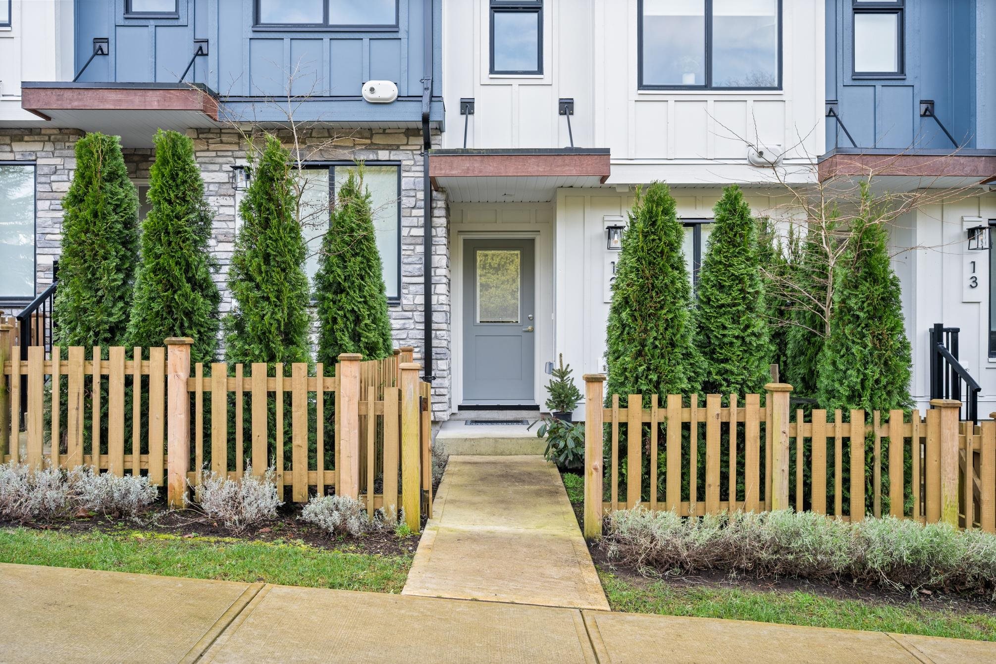 12 1871 165A STREET Unit: 12