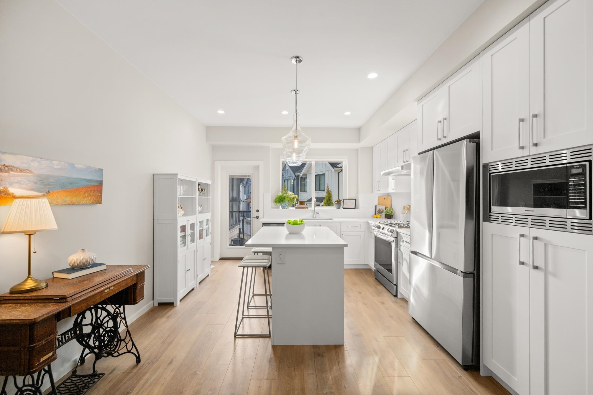 12 1871 165A STREET Unit: 12
