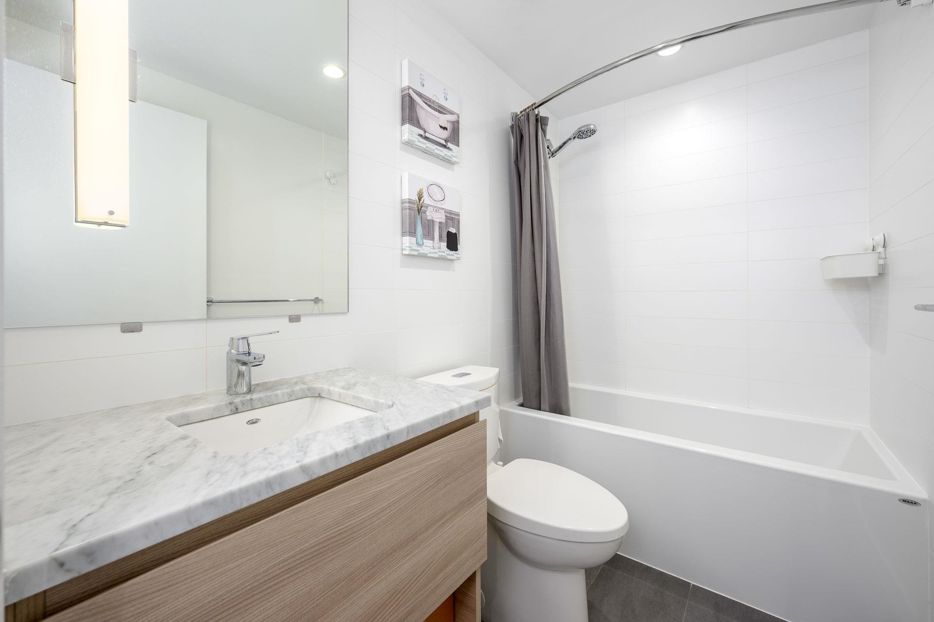 407 525 FOSTER AVENUE Unit: 407