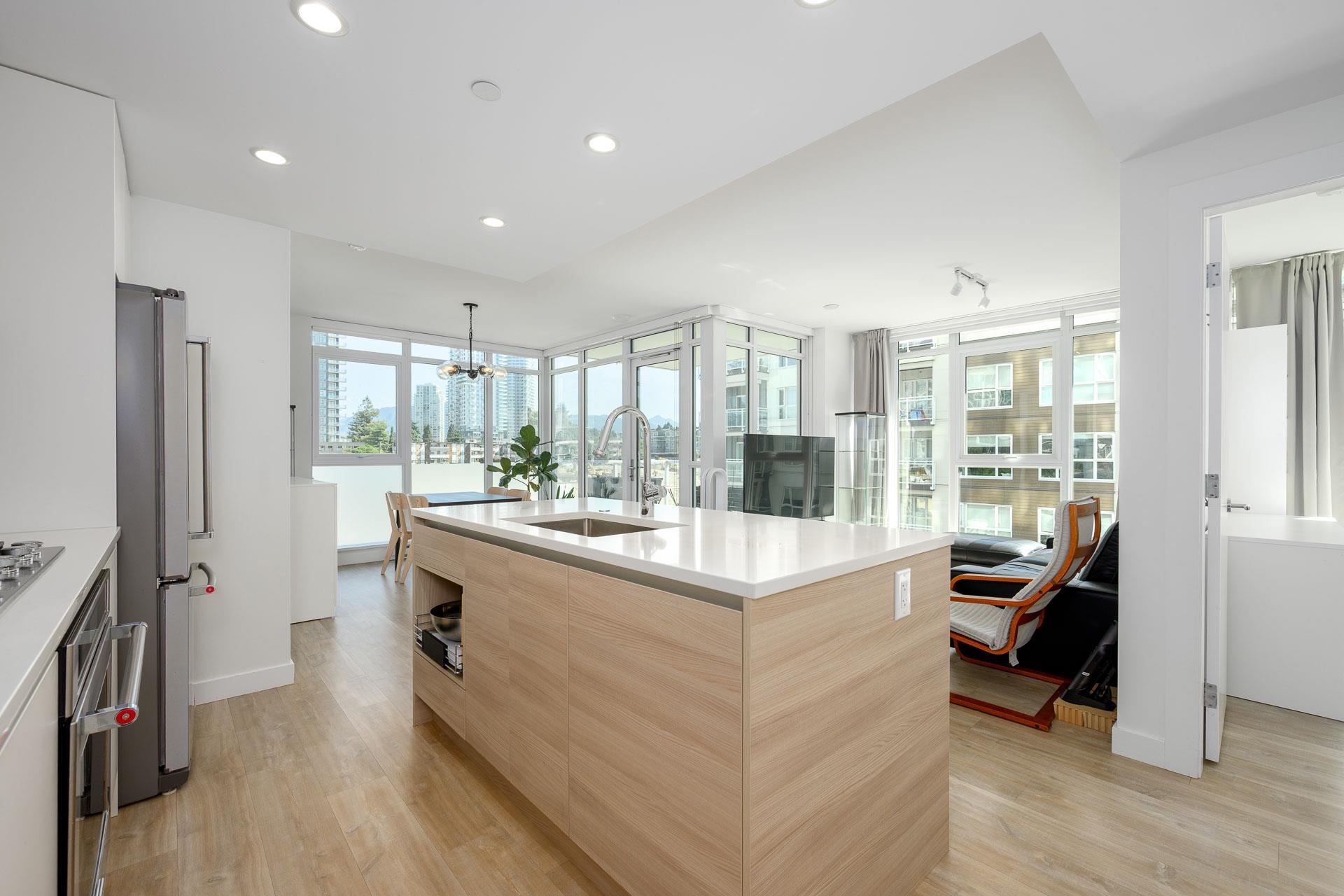 407 525 FOSTER AVENUE Unit: 407