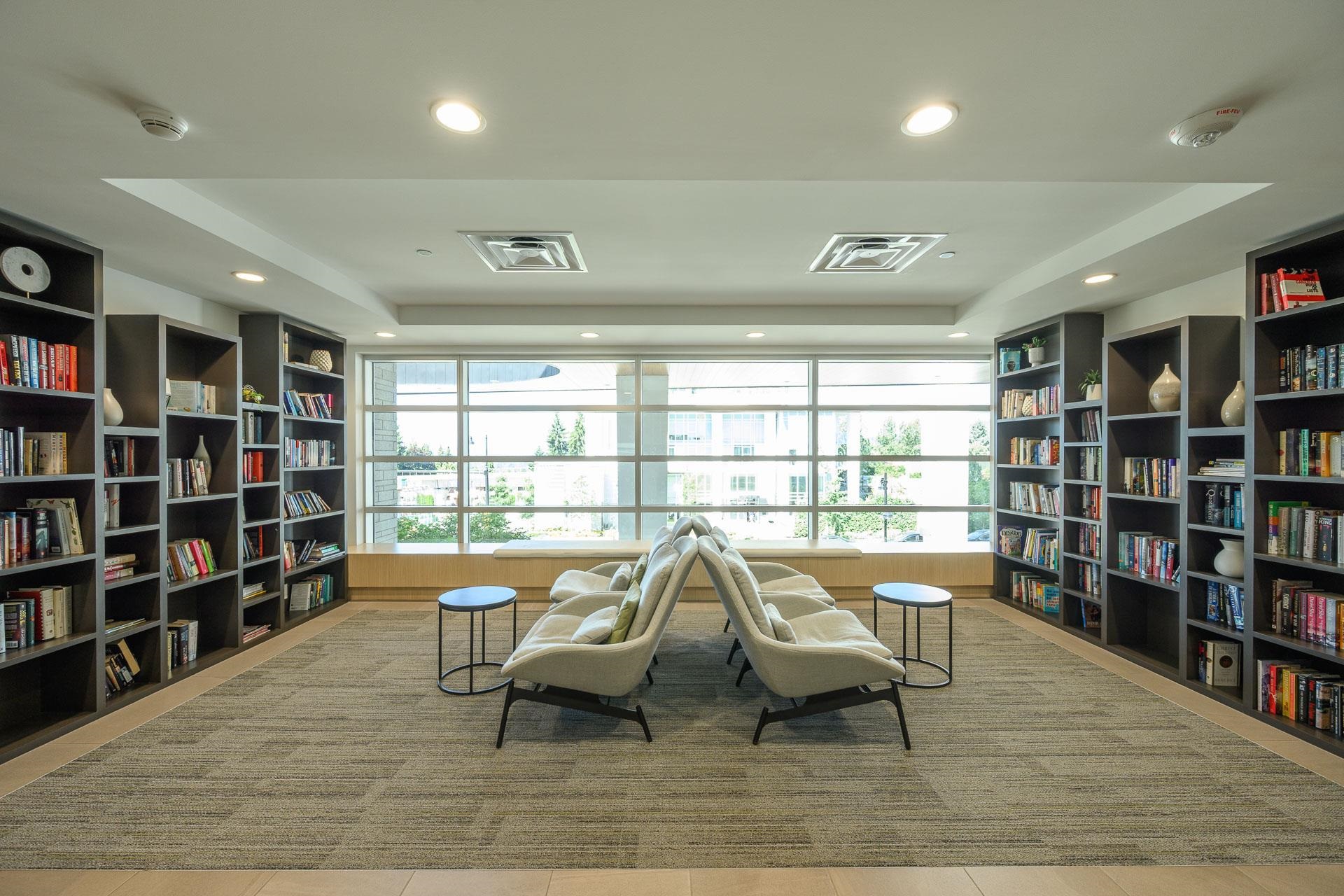 407 525 FOSTER AVENUE Unit: 407