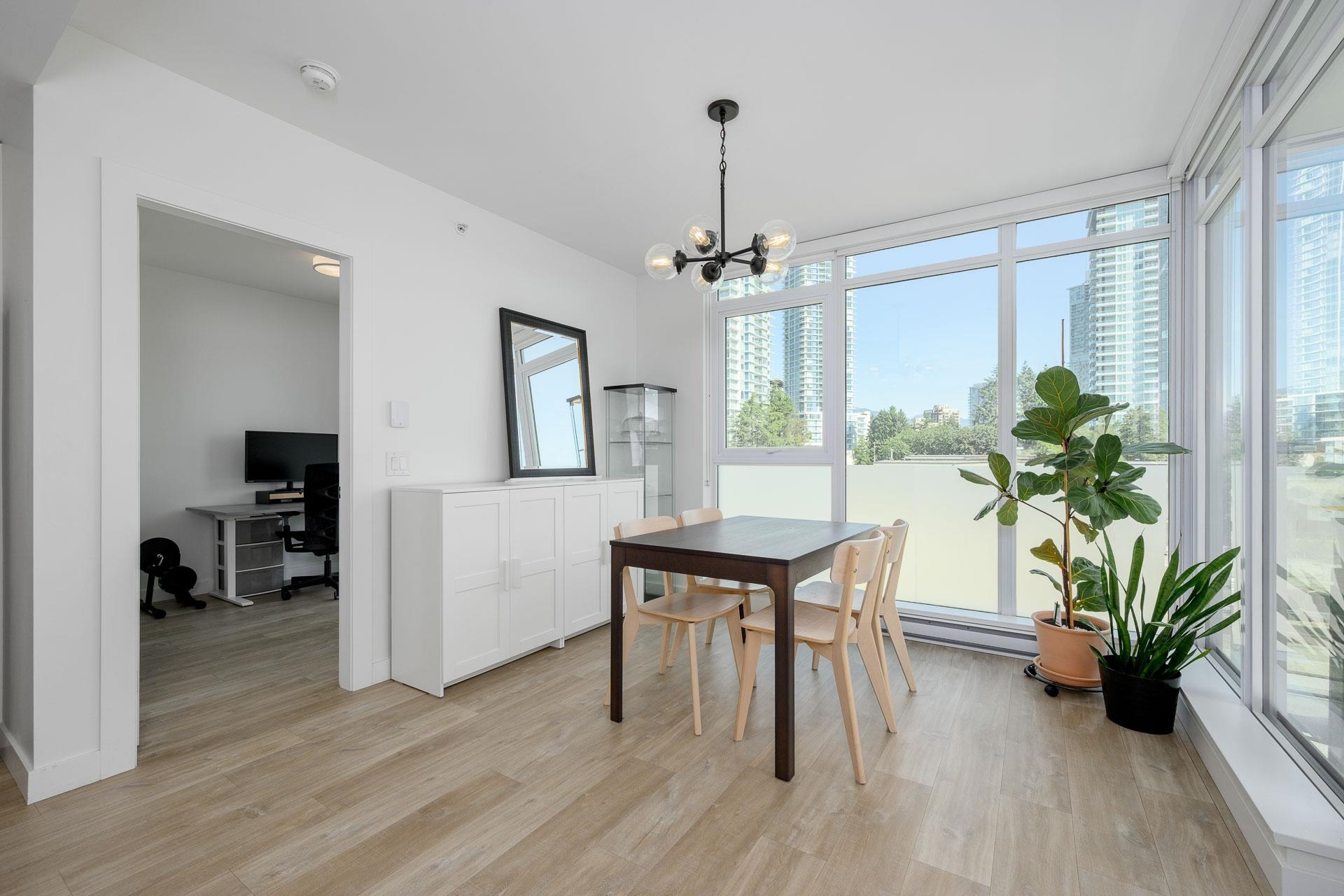 407 525 FOSTER AVENUE Unit: 407