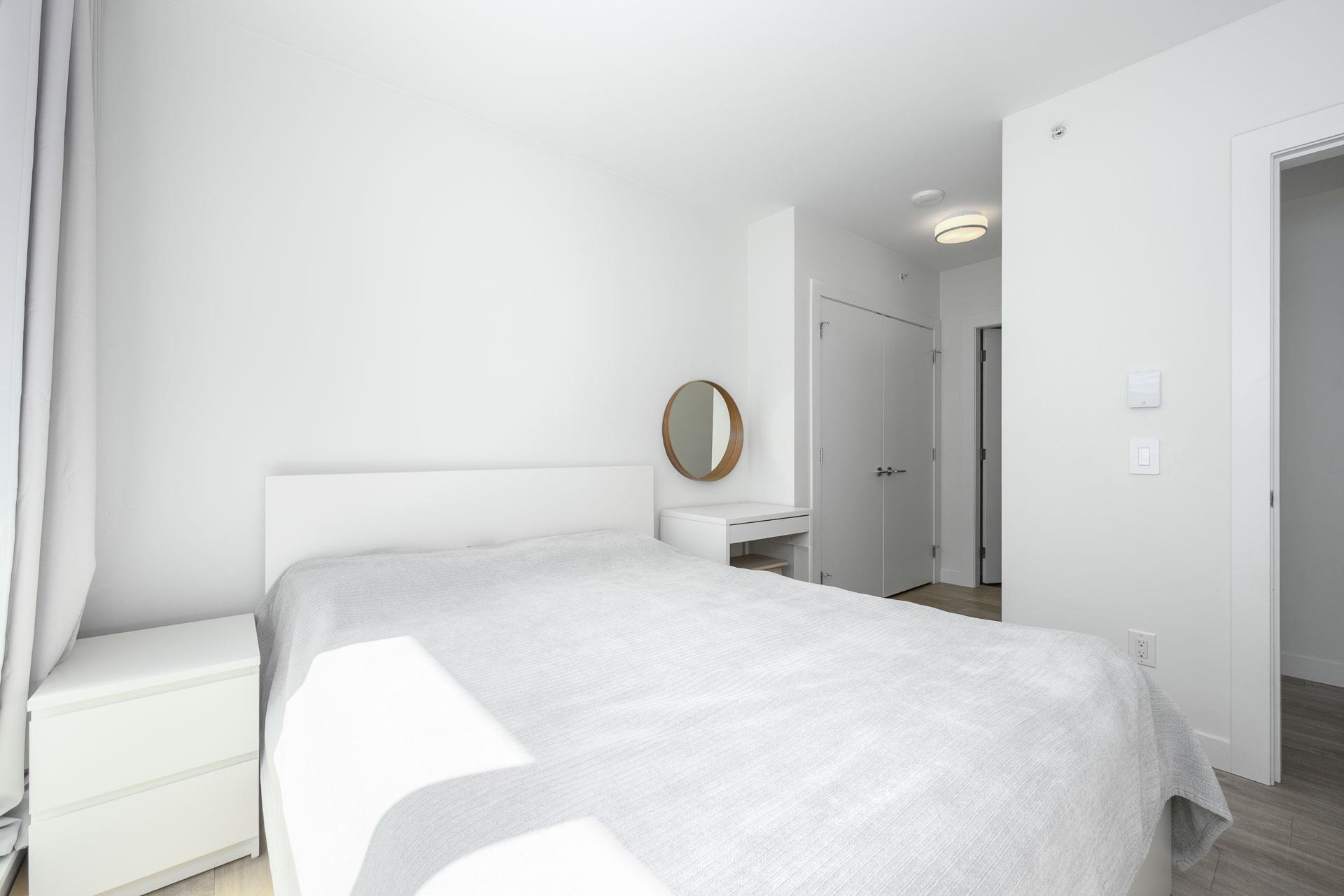 407 525 FOSTER AVENUE Unit: 407