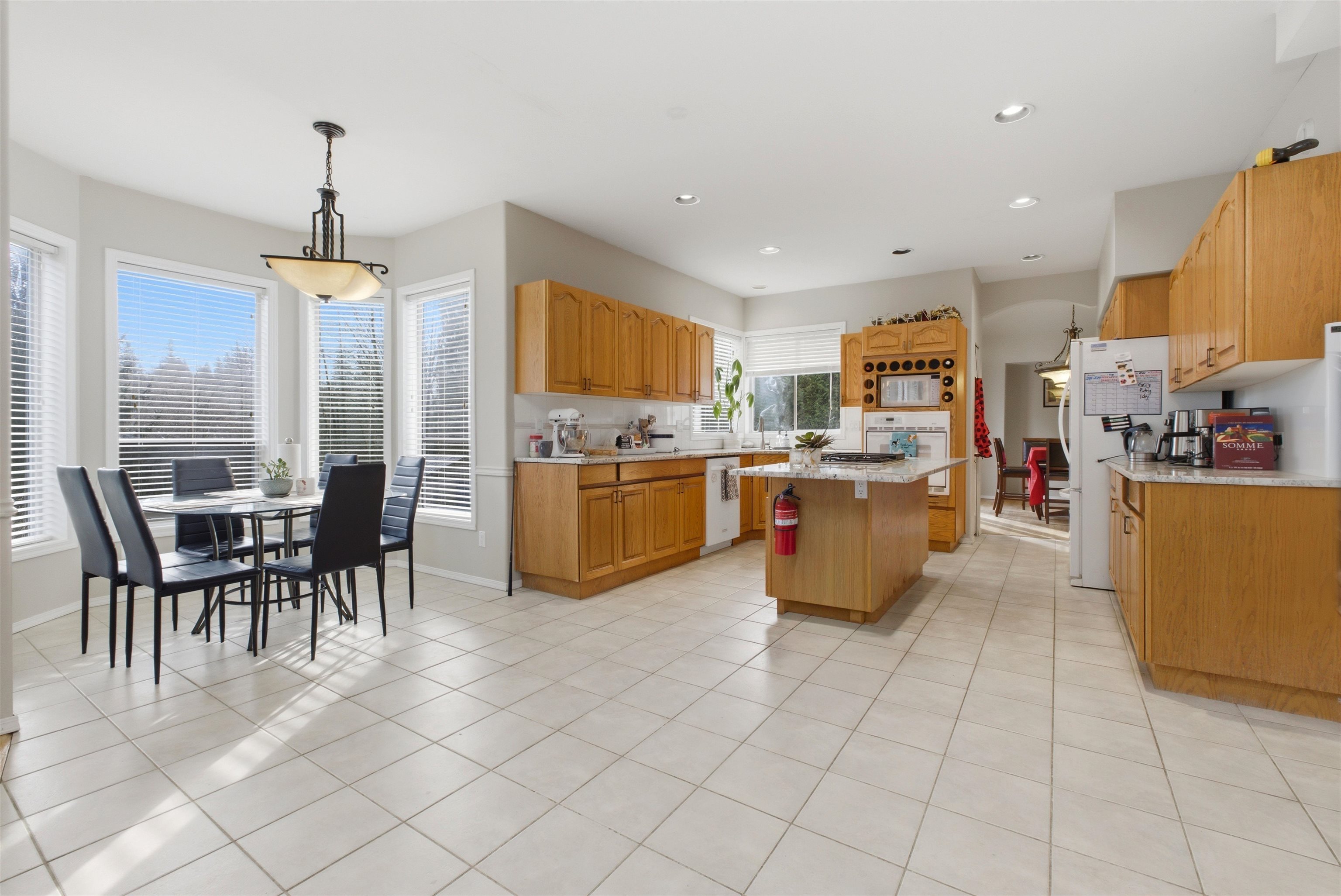 4570 MAYSFIELD CRESCENT