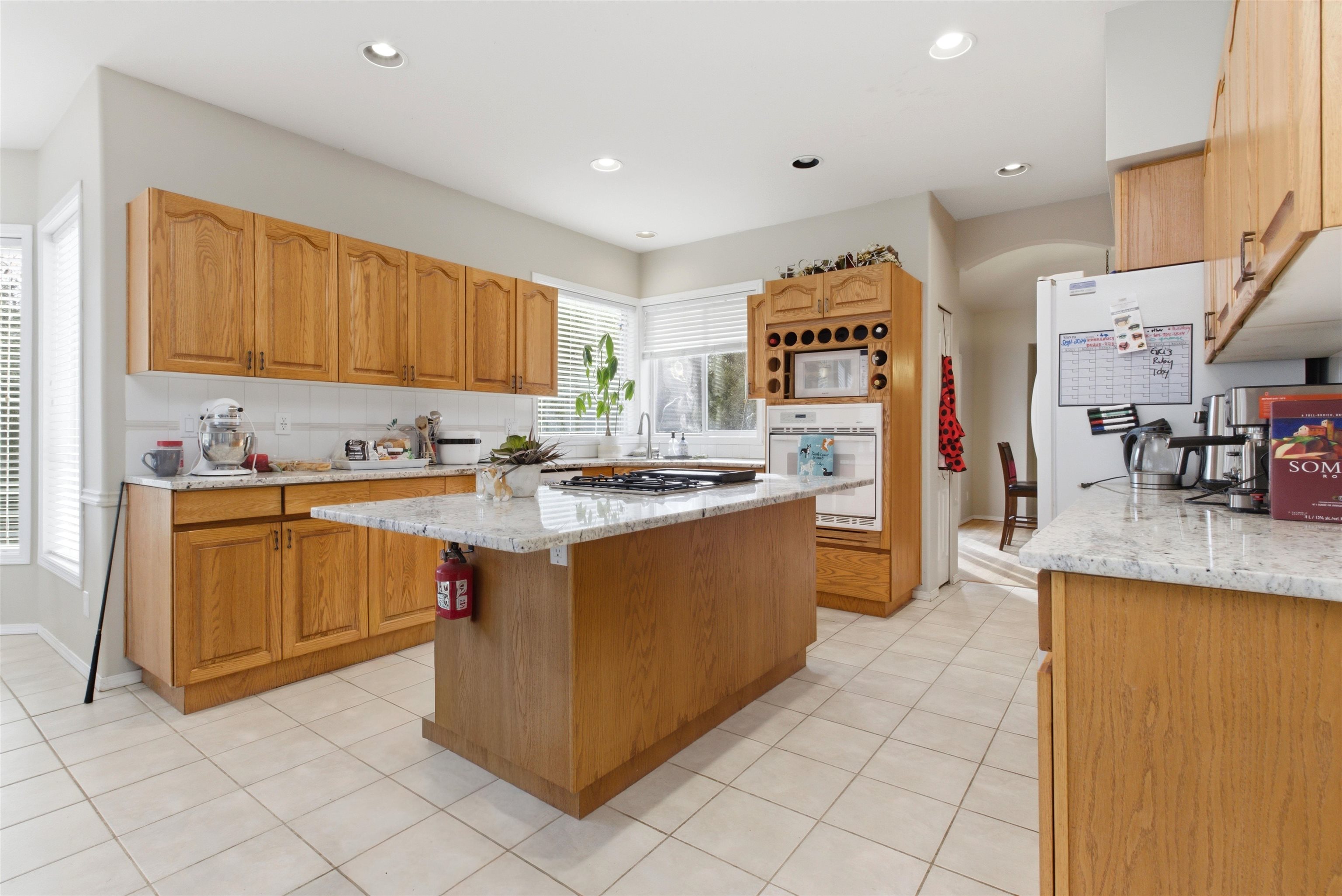 4570 MAYSFIELD CRESCENT