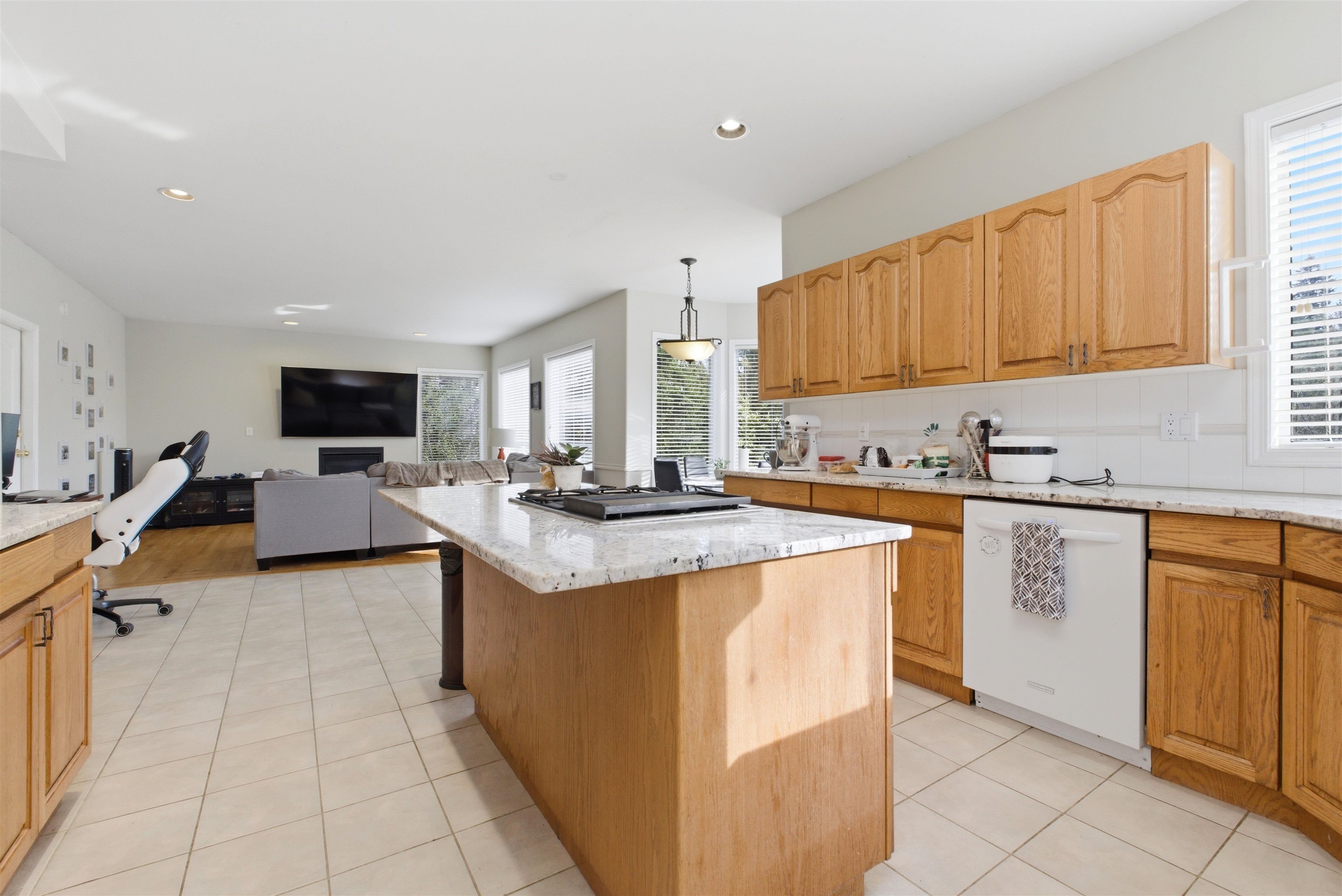 4570 MAYSFIELD CRESCENT