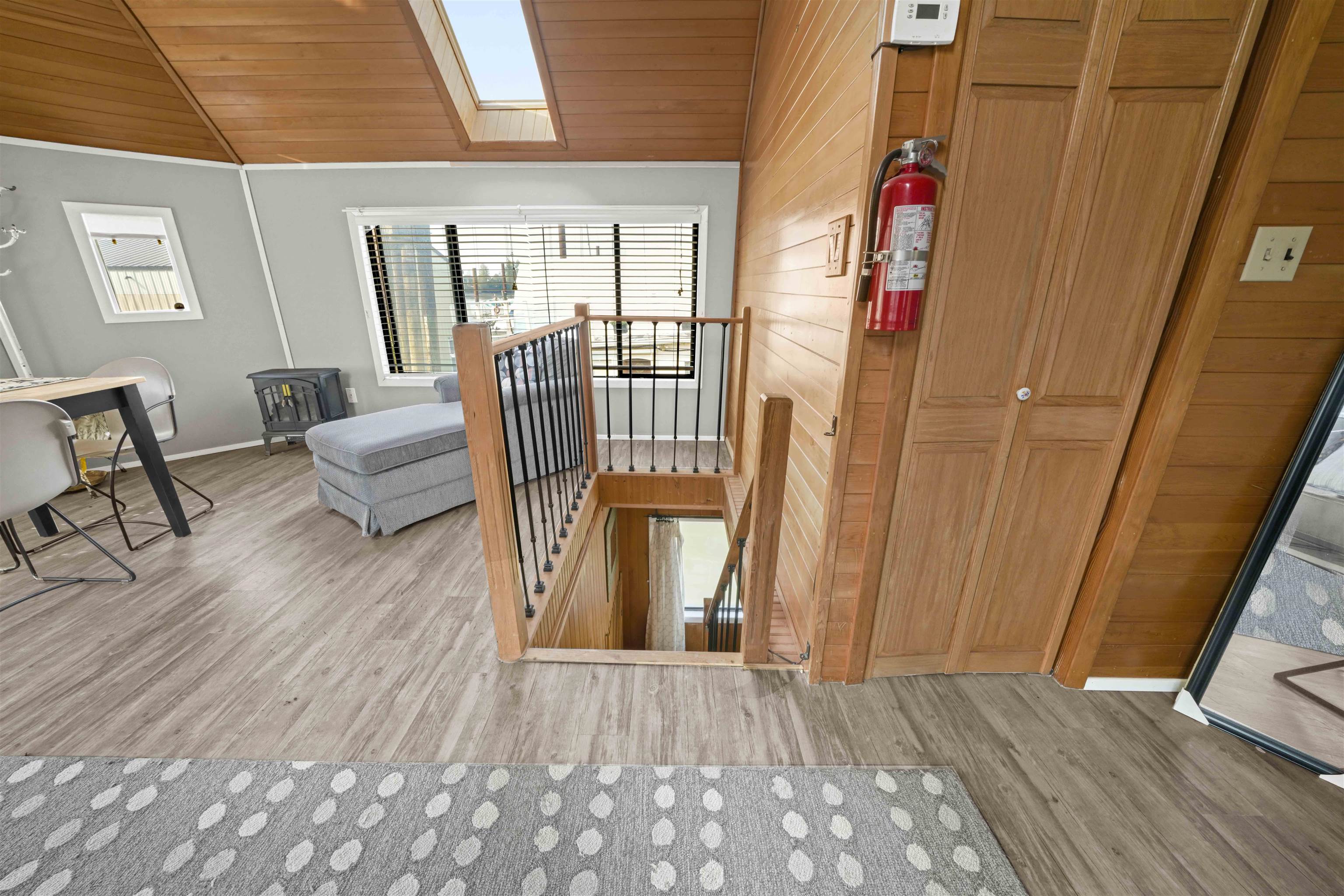 10 23000 DYKE ROAD Unit: 10