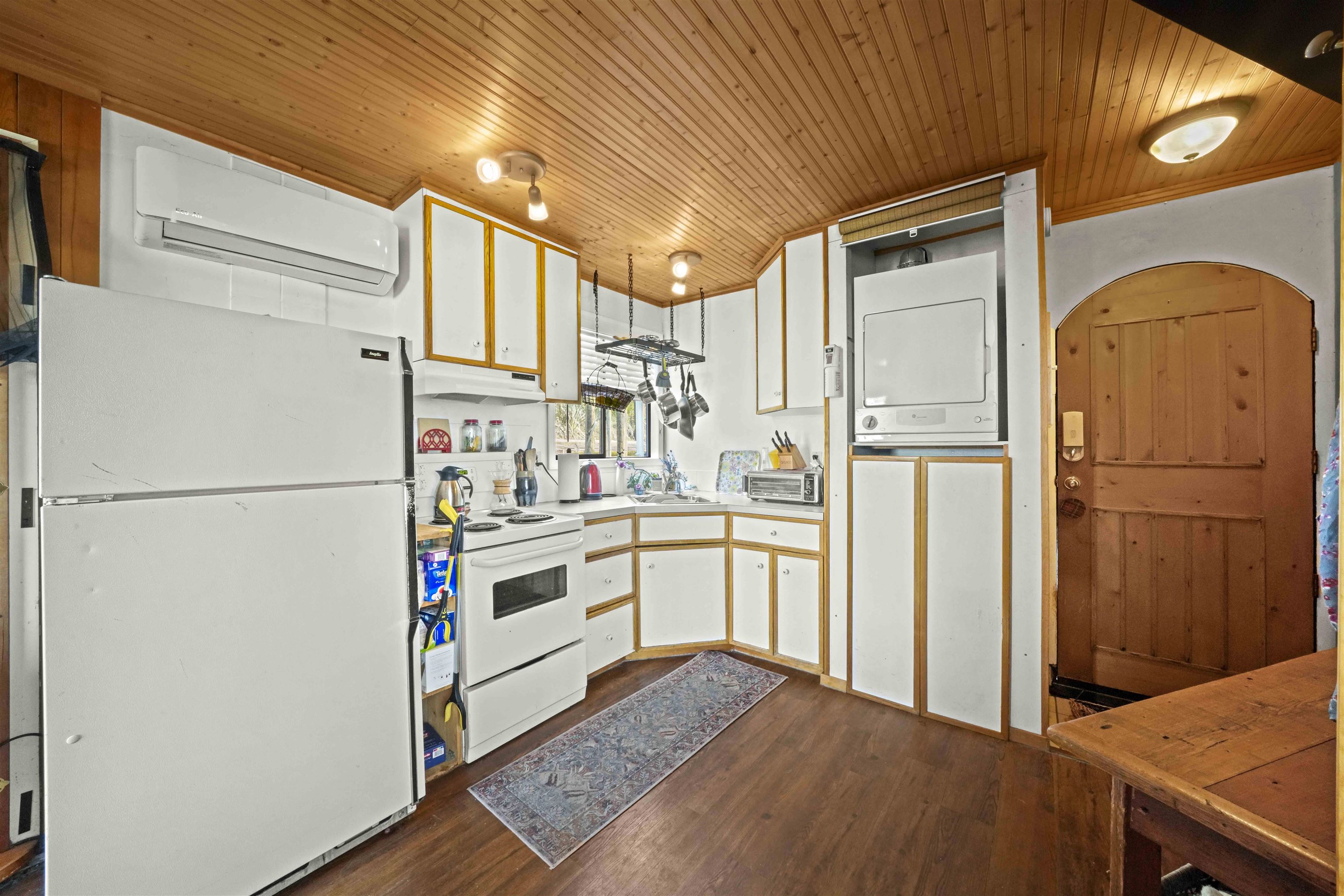 10 23000 DYKE ROAD Unit: 10