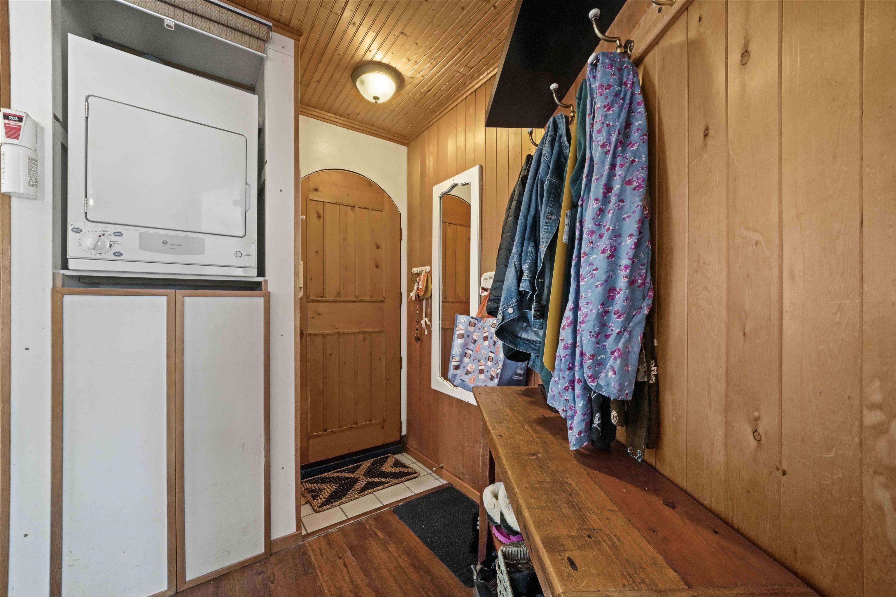 10 23000 DYKE ROAD Unit: 10