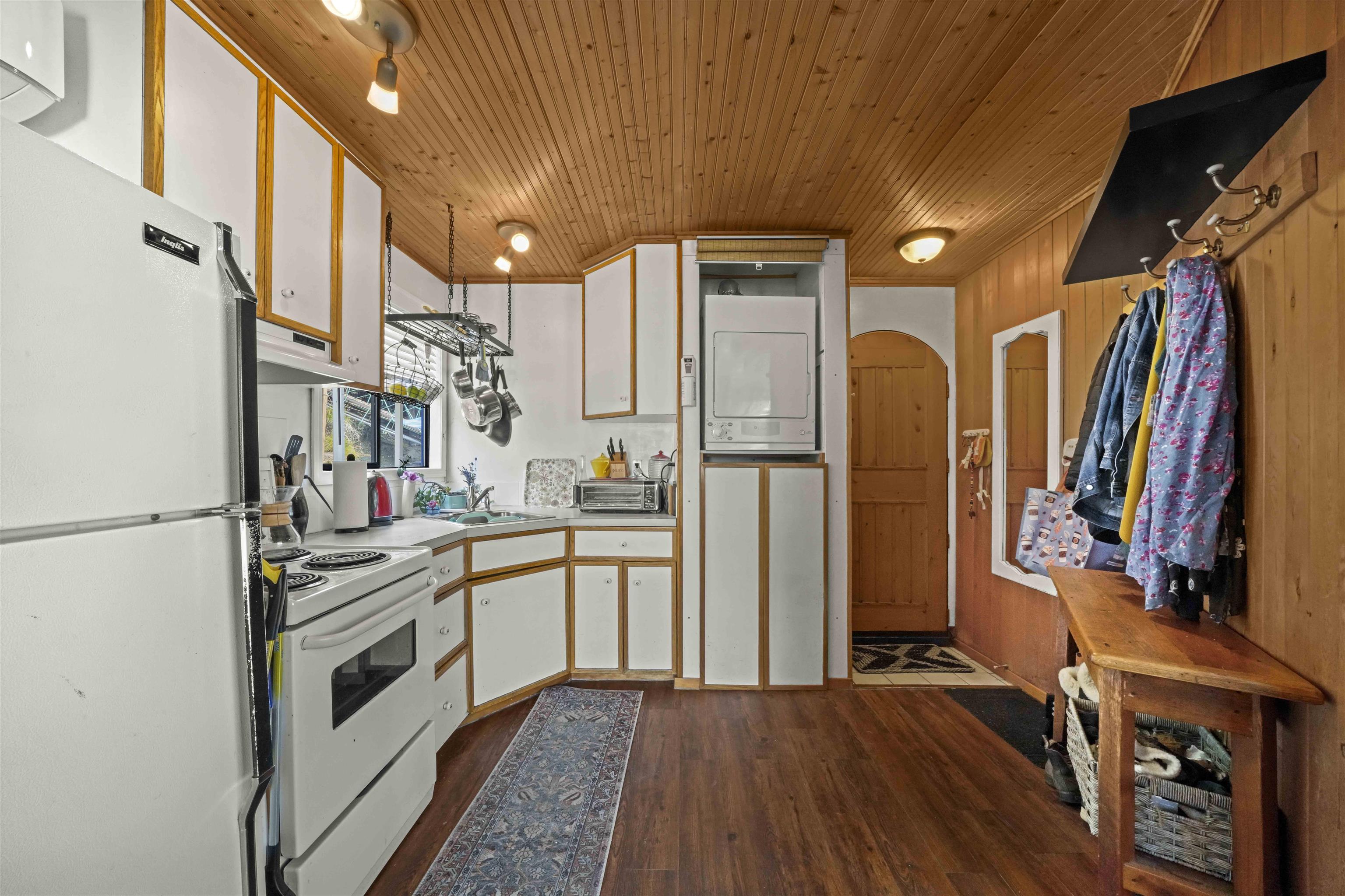 10 23000 DYKE ROAD Unit: 10