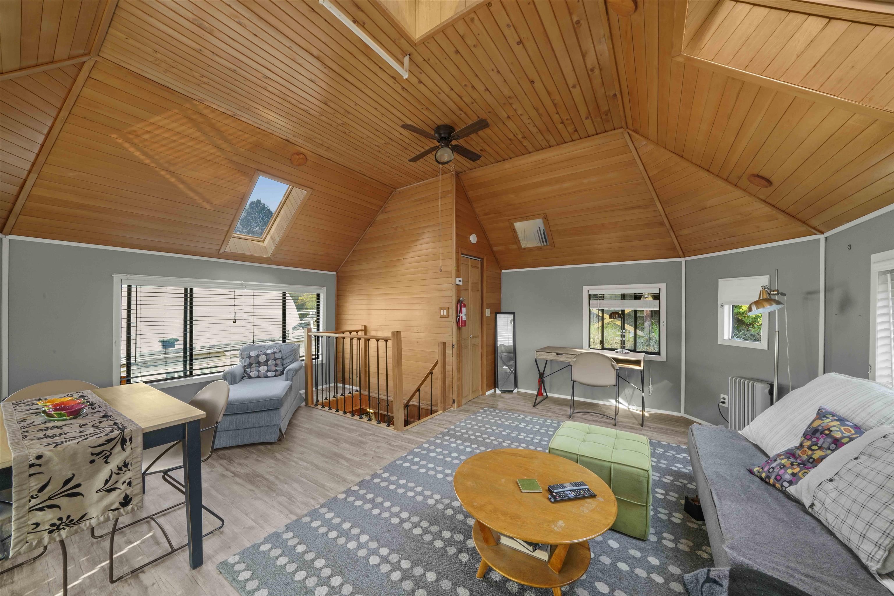 10 23000 DYKE ROAD Unit: 10