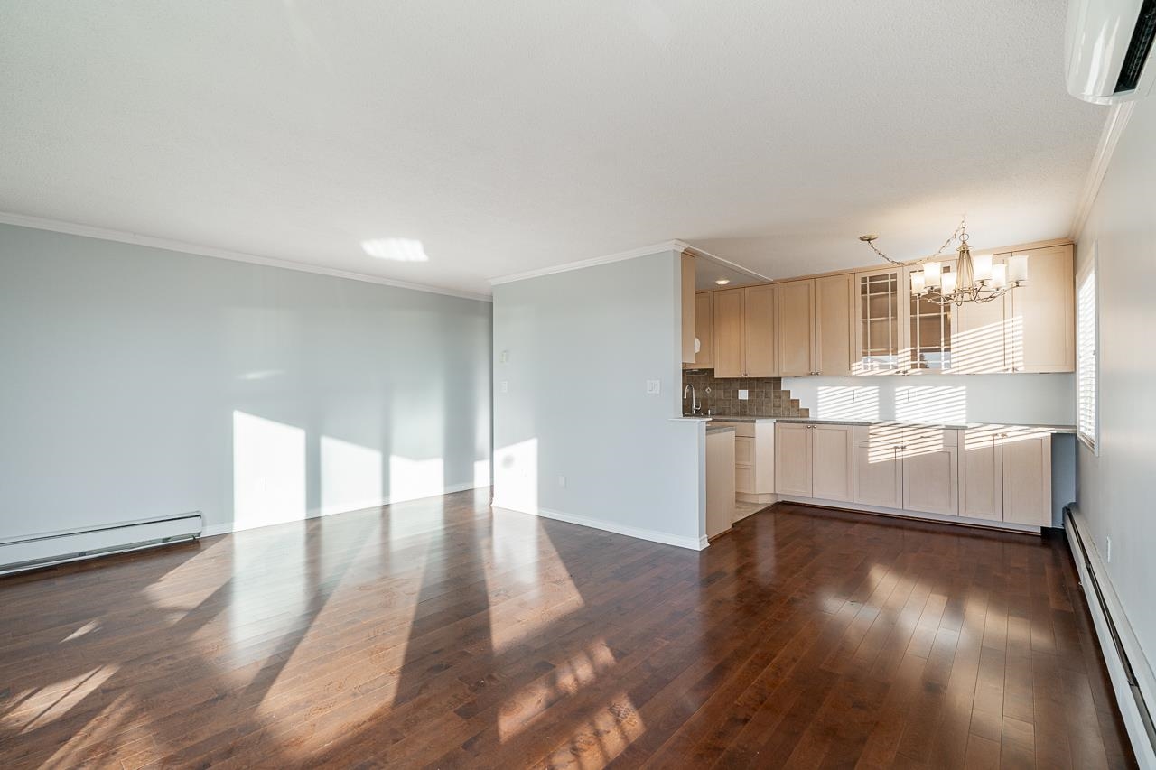318 3080 LONSDALE AVENUE Unit: 318