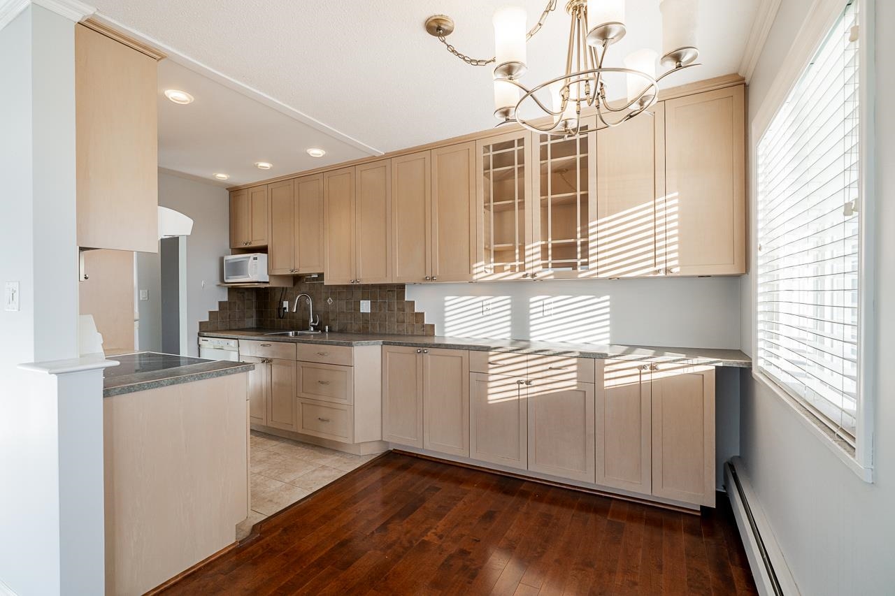 318 3080 LONSDALE AVENUE Unit: 318