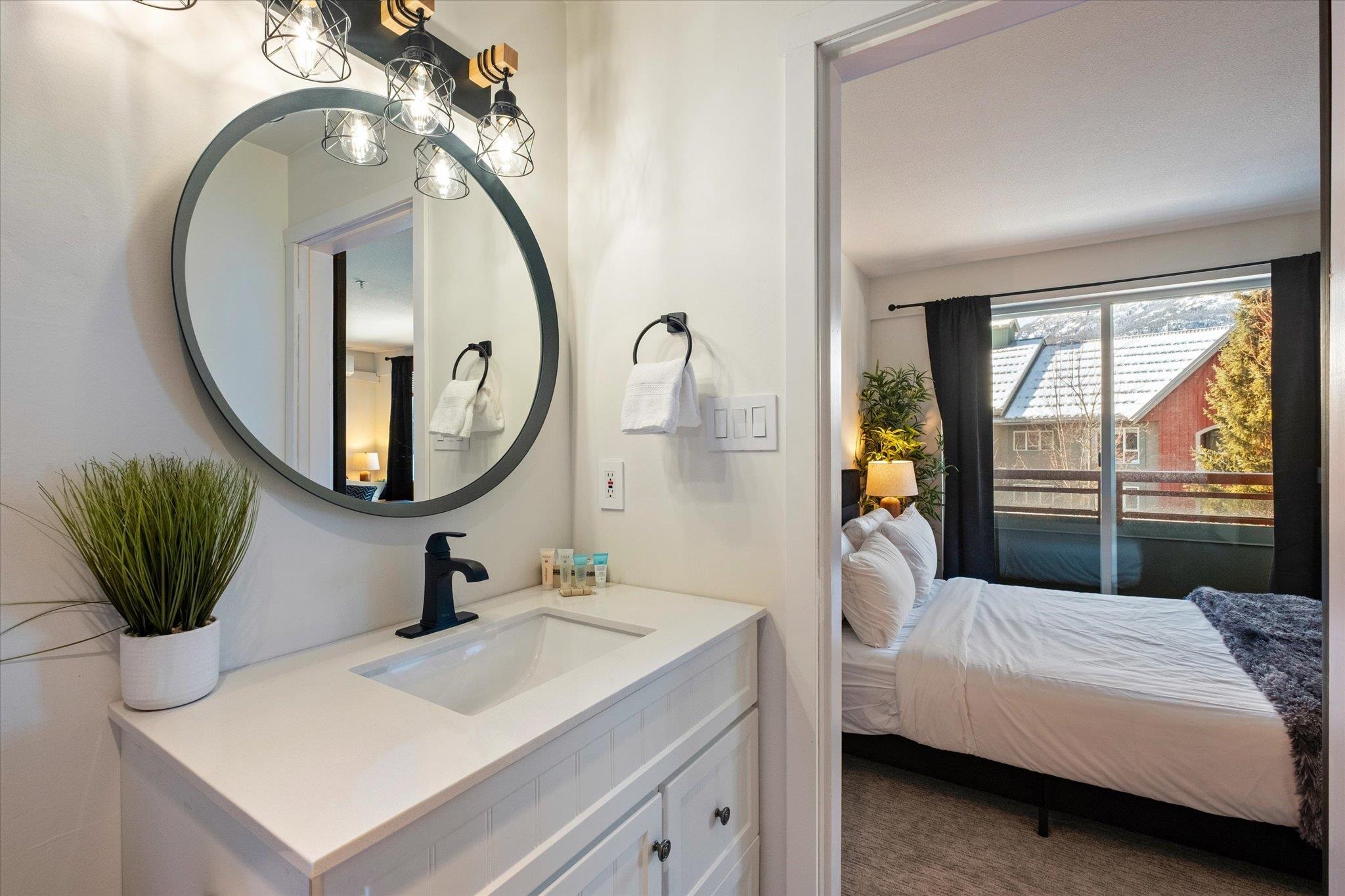 425 4314 MAIN STREET Unit: 425